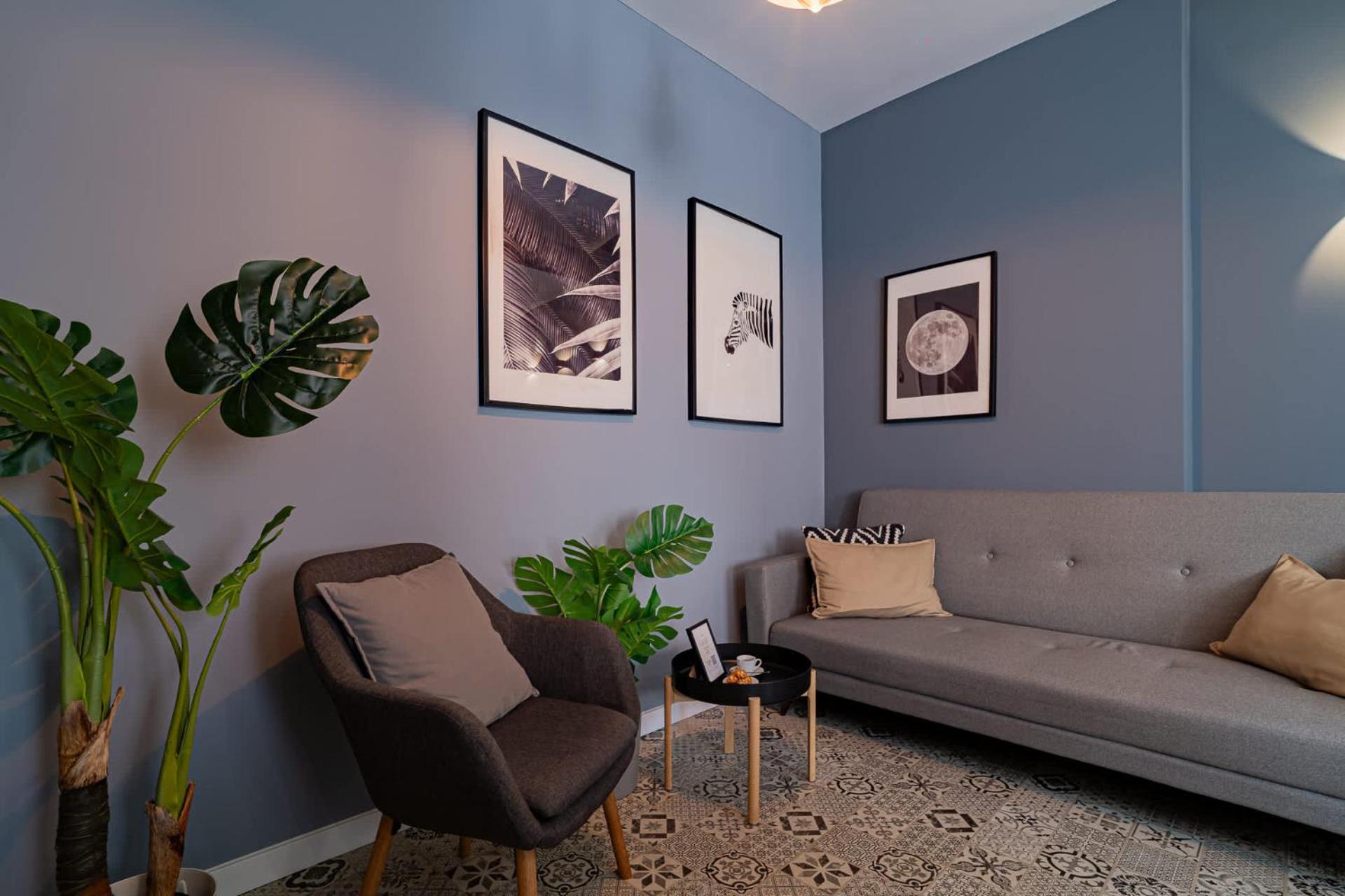 Chic Black & White 2br Retreat On Dambovitei *
