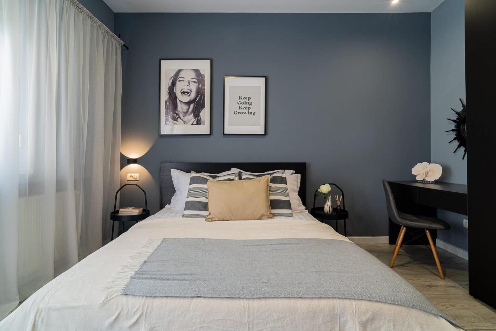 Chic Black & White 2br Retreat On Dambovitei Apartamento Bucareste
