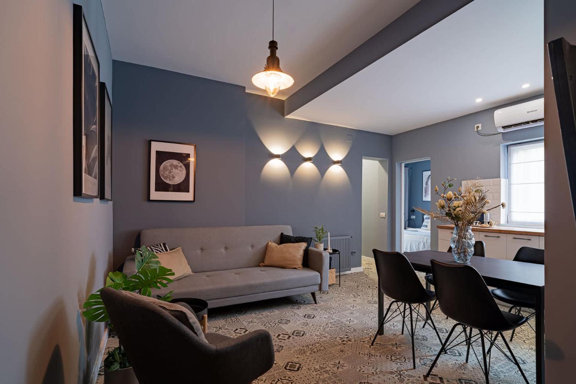 Chic Black & White 2br Retreat On Dambovitei Bucareste