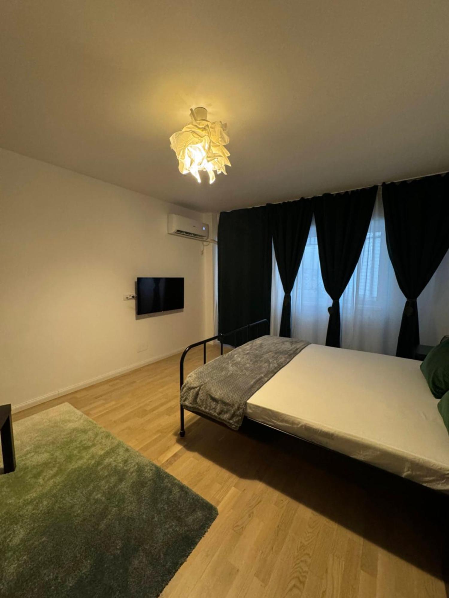 Am Studio Mall Apartment