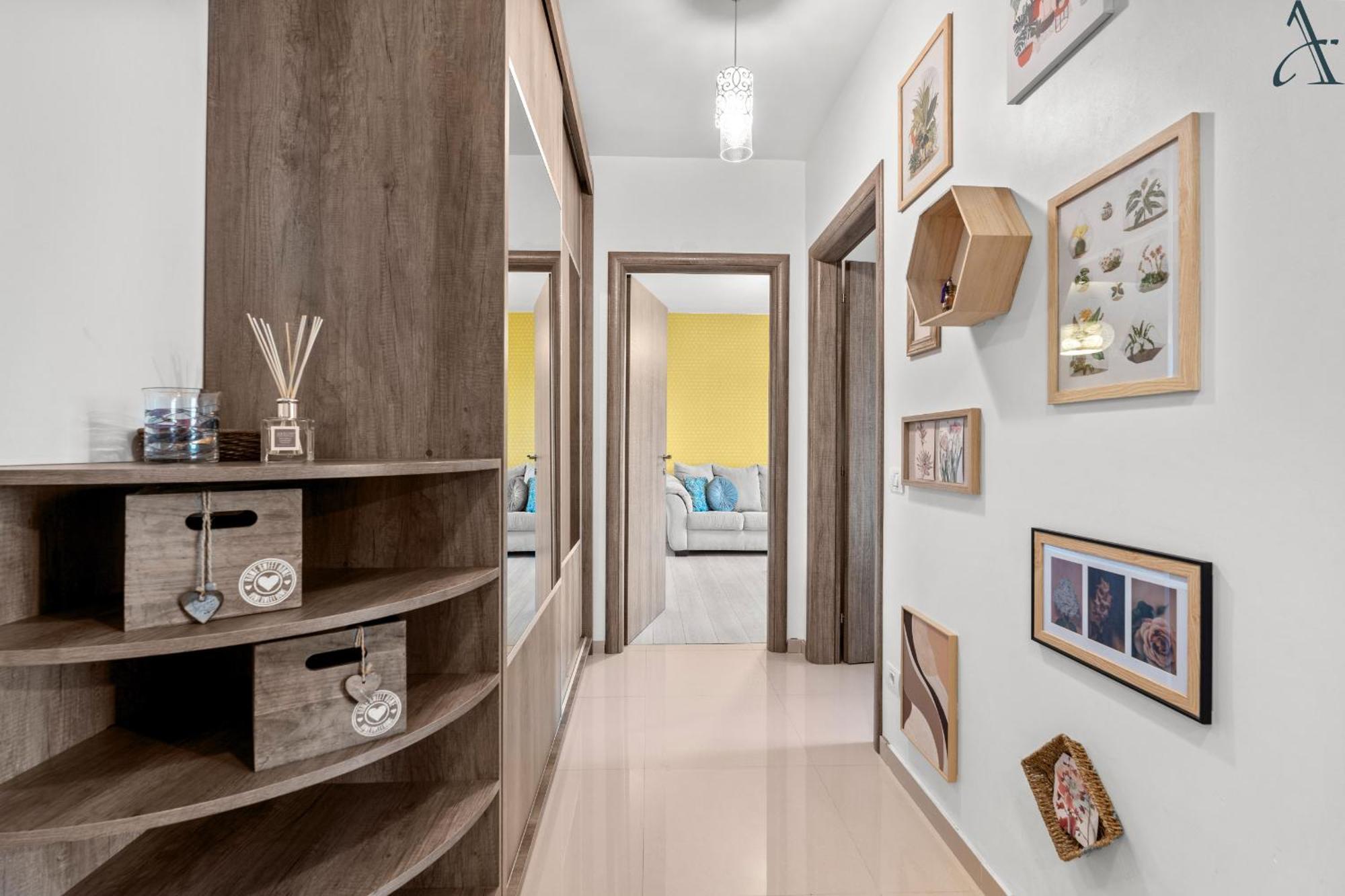 Apartment Play Apart *