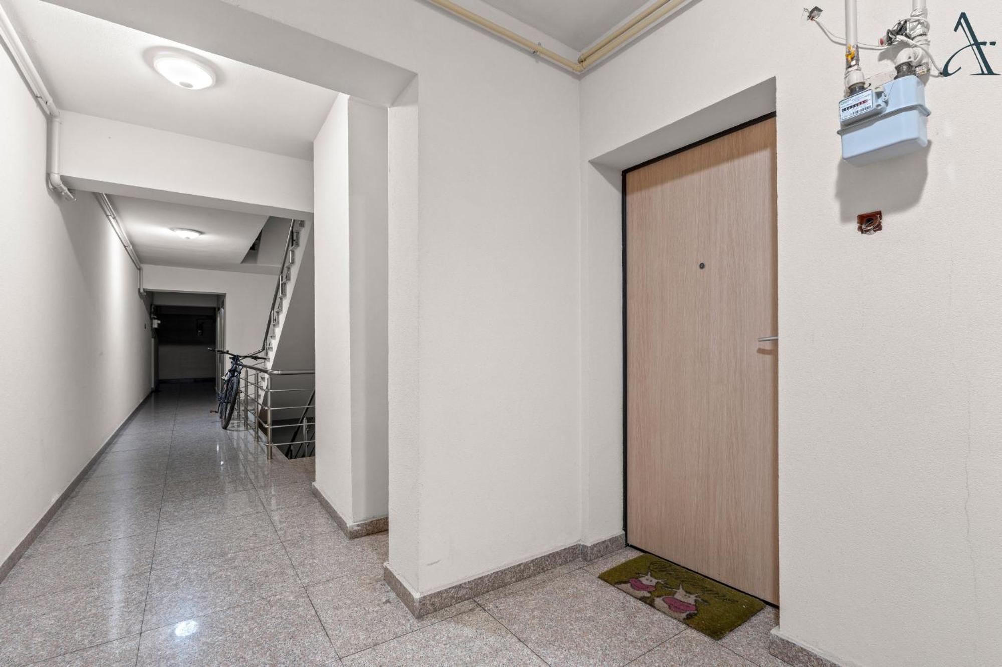 Play Apart Apartment