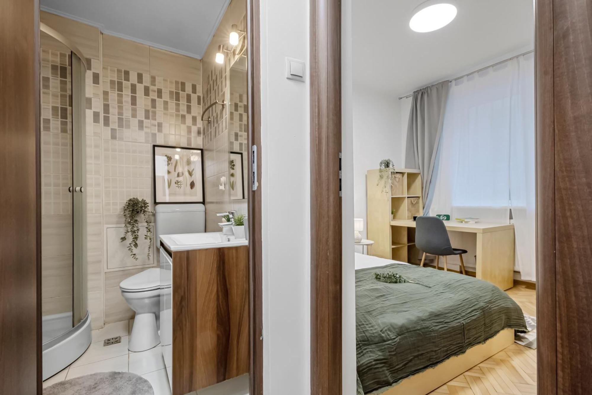 Earthy Escape - With Balcony Apartment