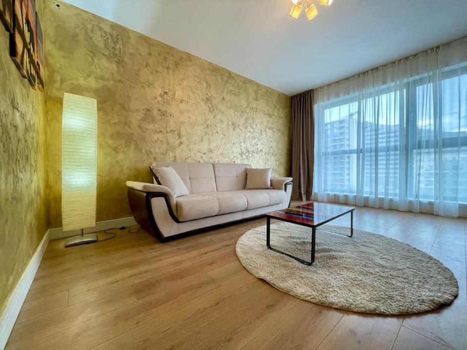 Apartamento Sunrise Onix Pipera *