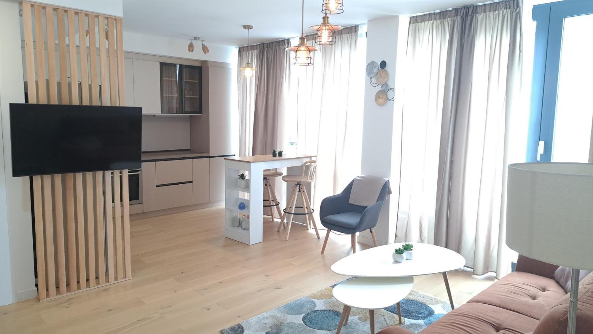 Luxury At Carmen Sylva Apartment Bucharest