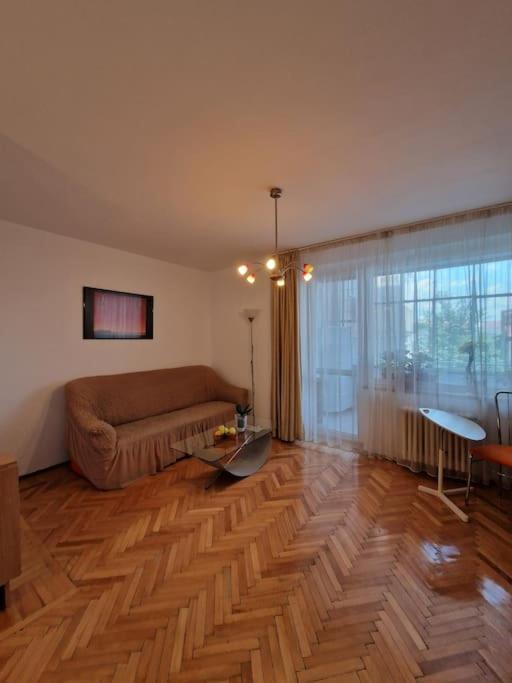 Happy Yonder Apartamento Bucareste