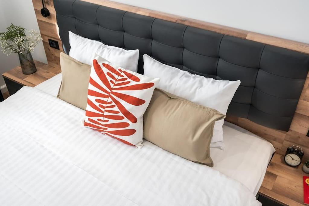 Apartament 17 - New Building & Parking *