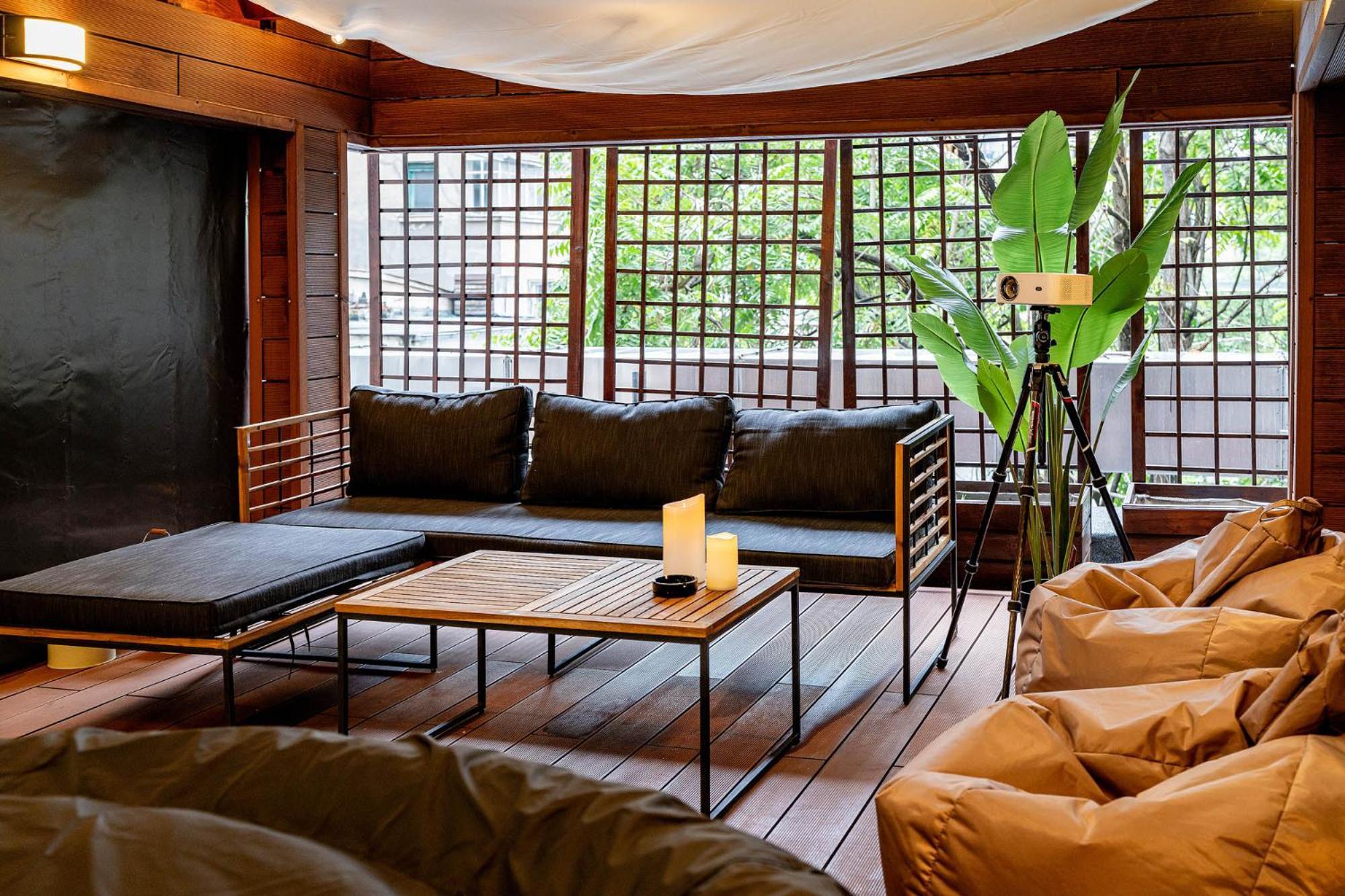 Apartment Downtown Wabi-sabi Loft Terrace&jacuzzi Old Town
