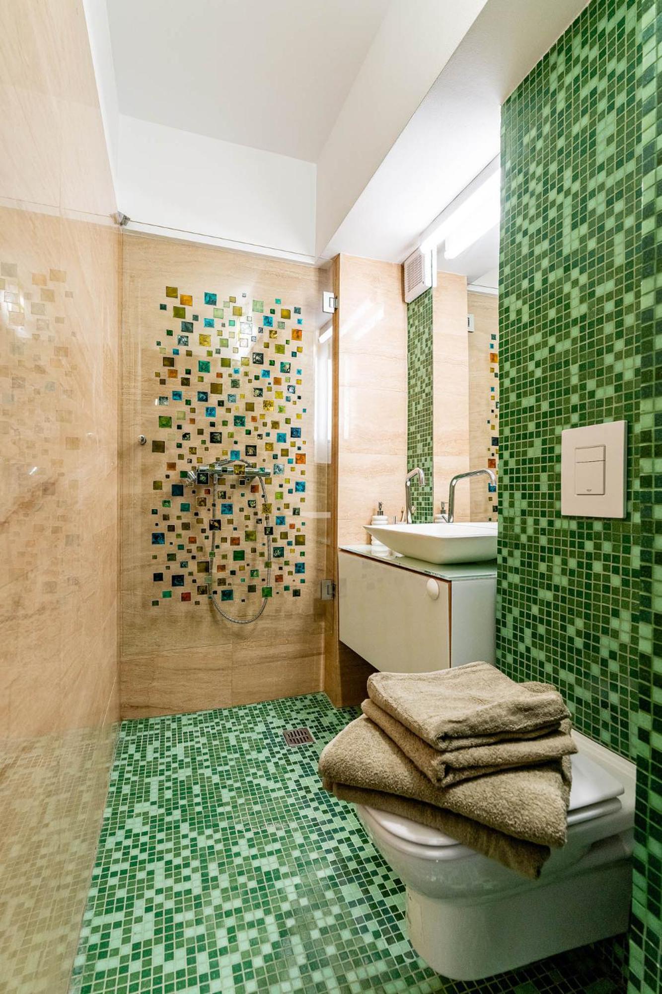 Downtown Wabi-sabi Loft Terrace&jacuzzi Old Town Apartment Bucharest