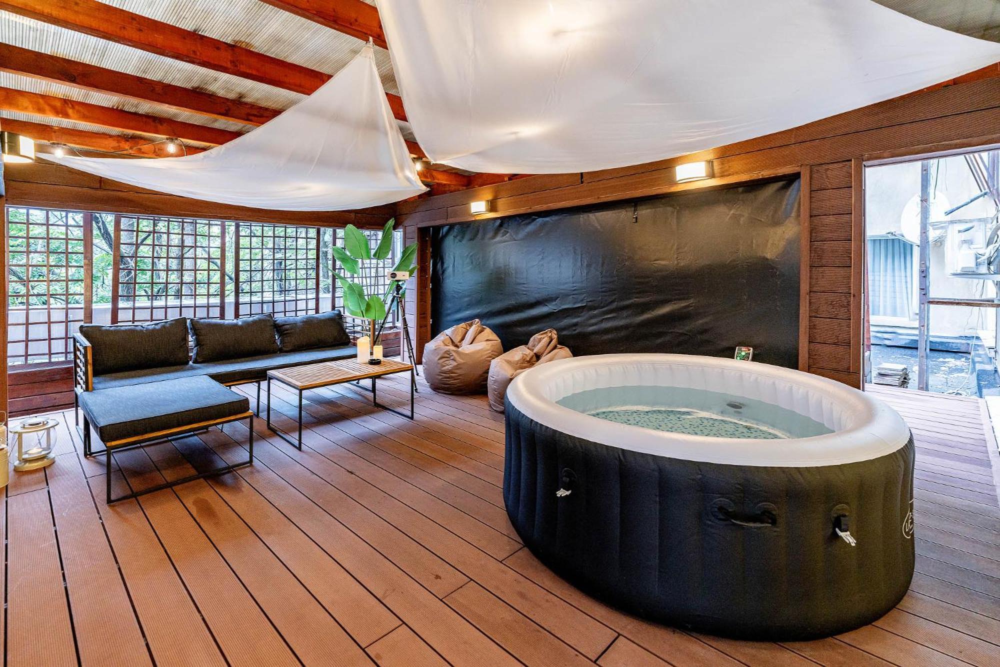 Downtown Wabi-sabi Loft Terrace&jacuzzi Old Town