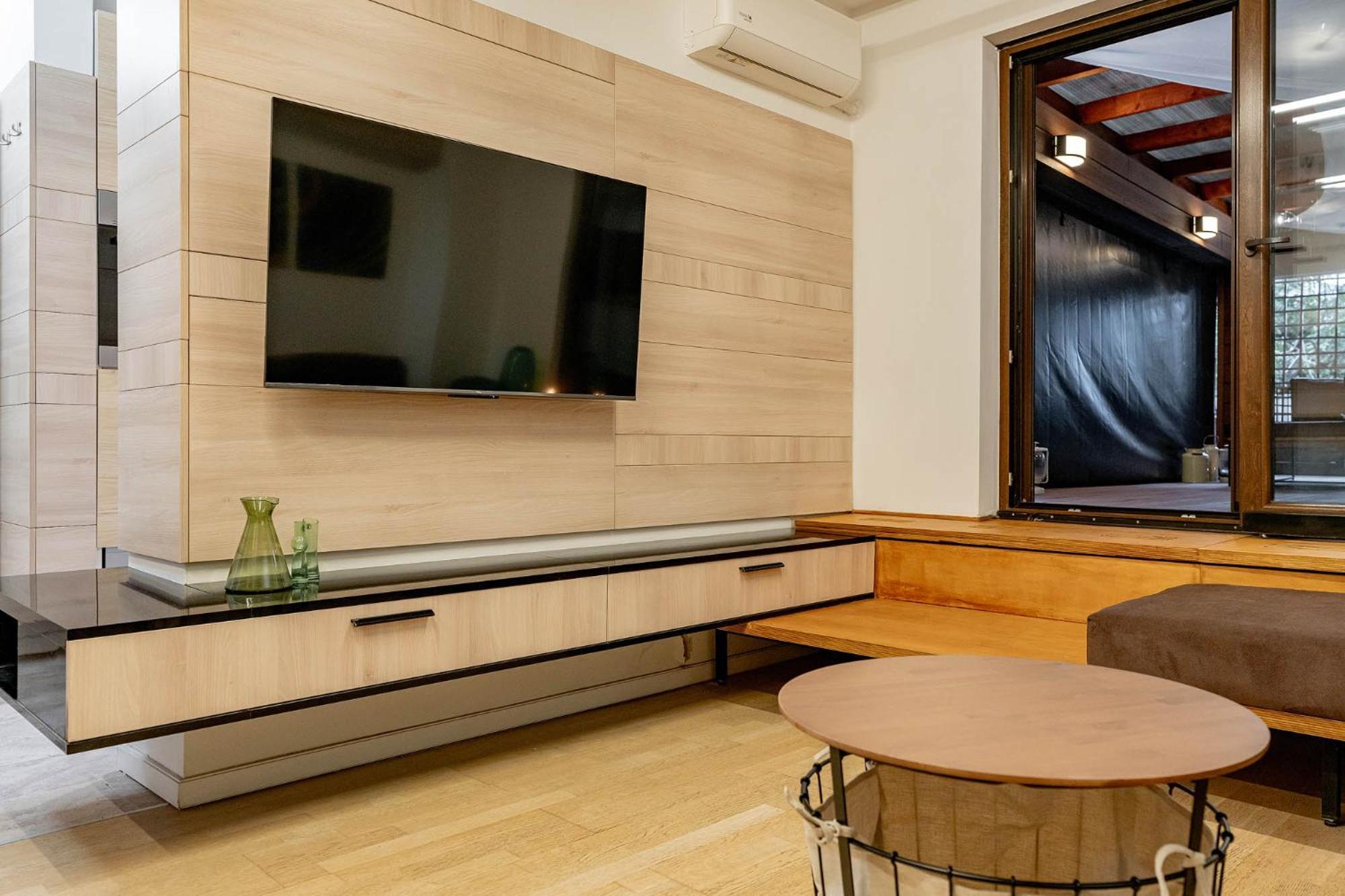 Downtown Wabi-sabi Loft Terrace&jacuzzi Old Town Apartment *