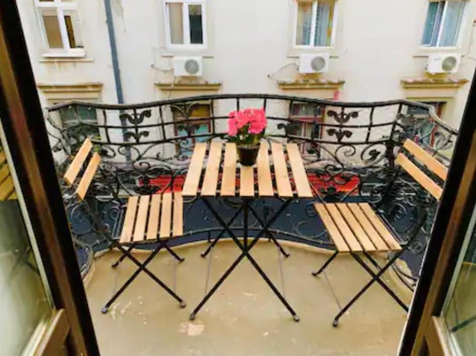 Apartment Fancy Old Town Bucharest