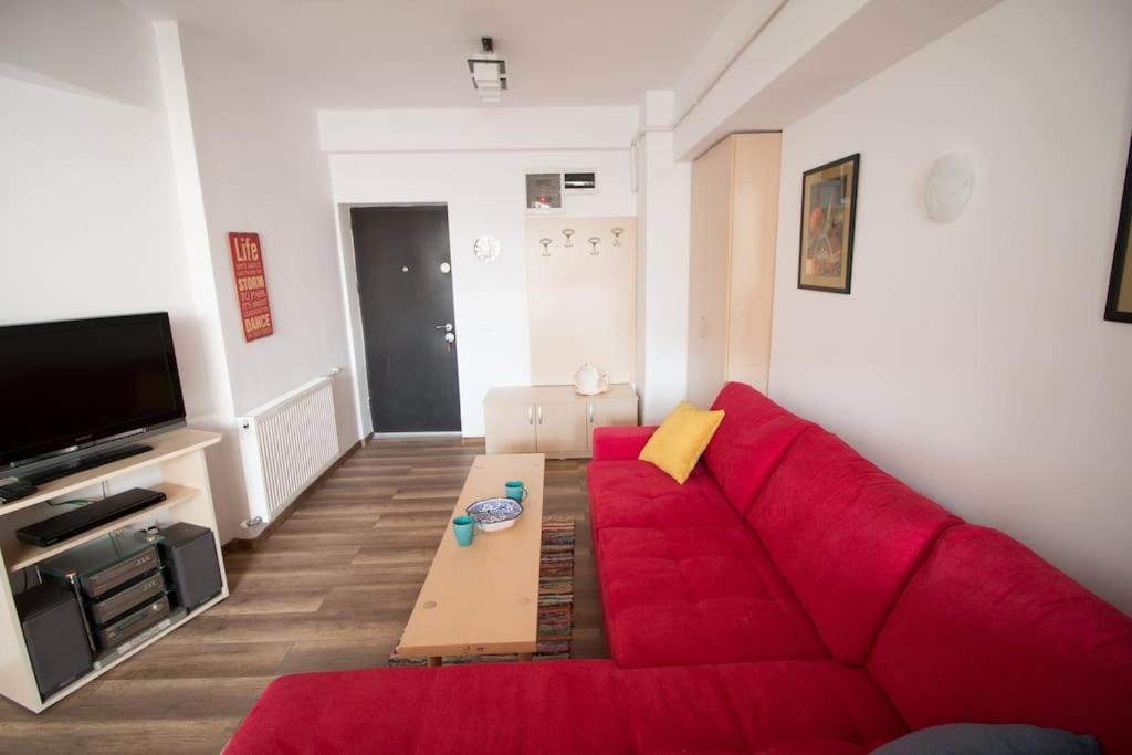 Sweet Apartment *