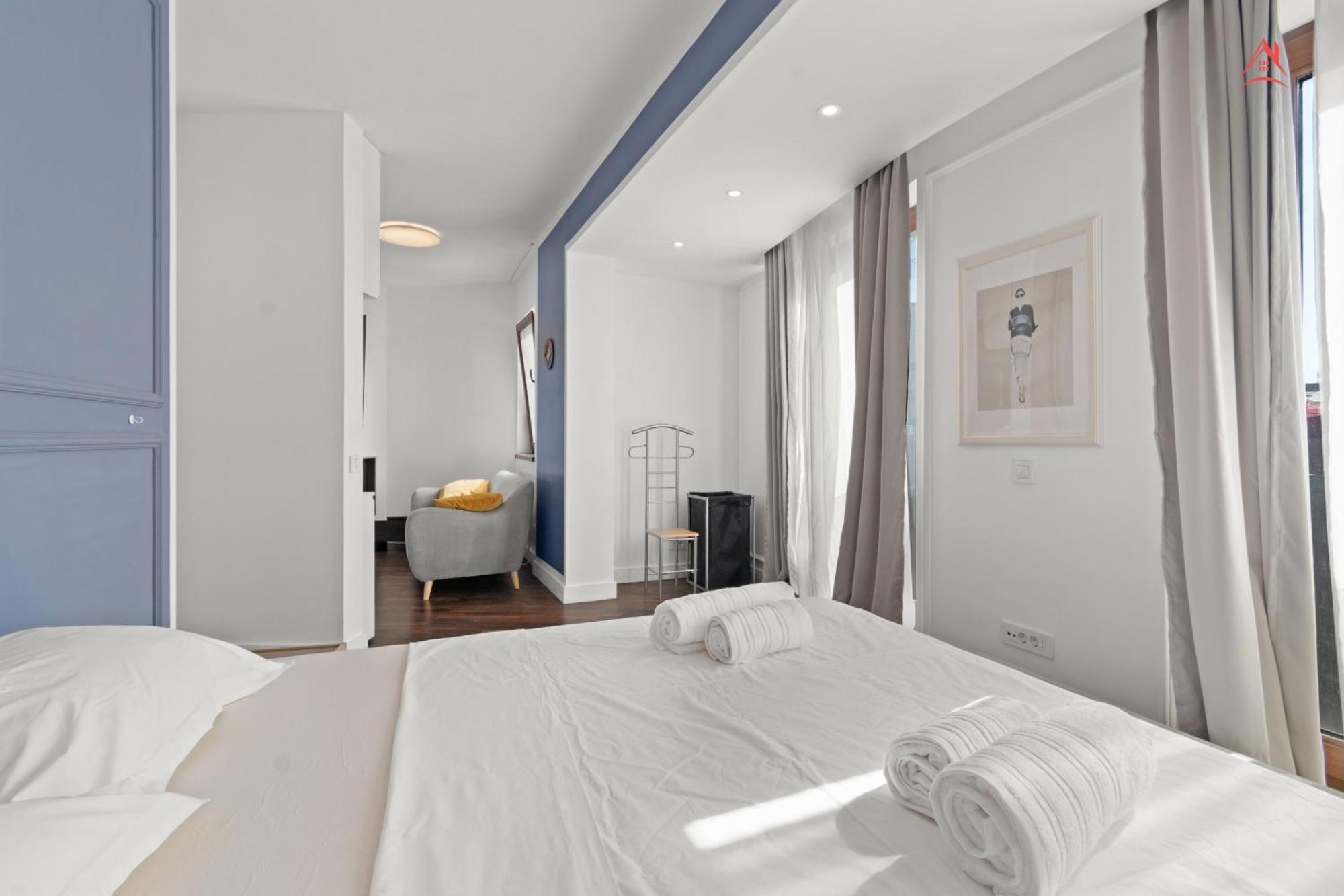 Italiana 18 With Fireplace And Grand Terrace Apartment *