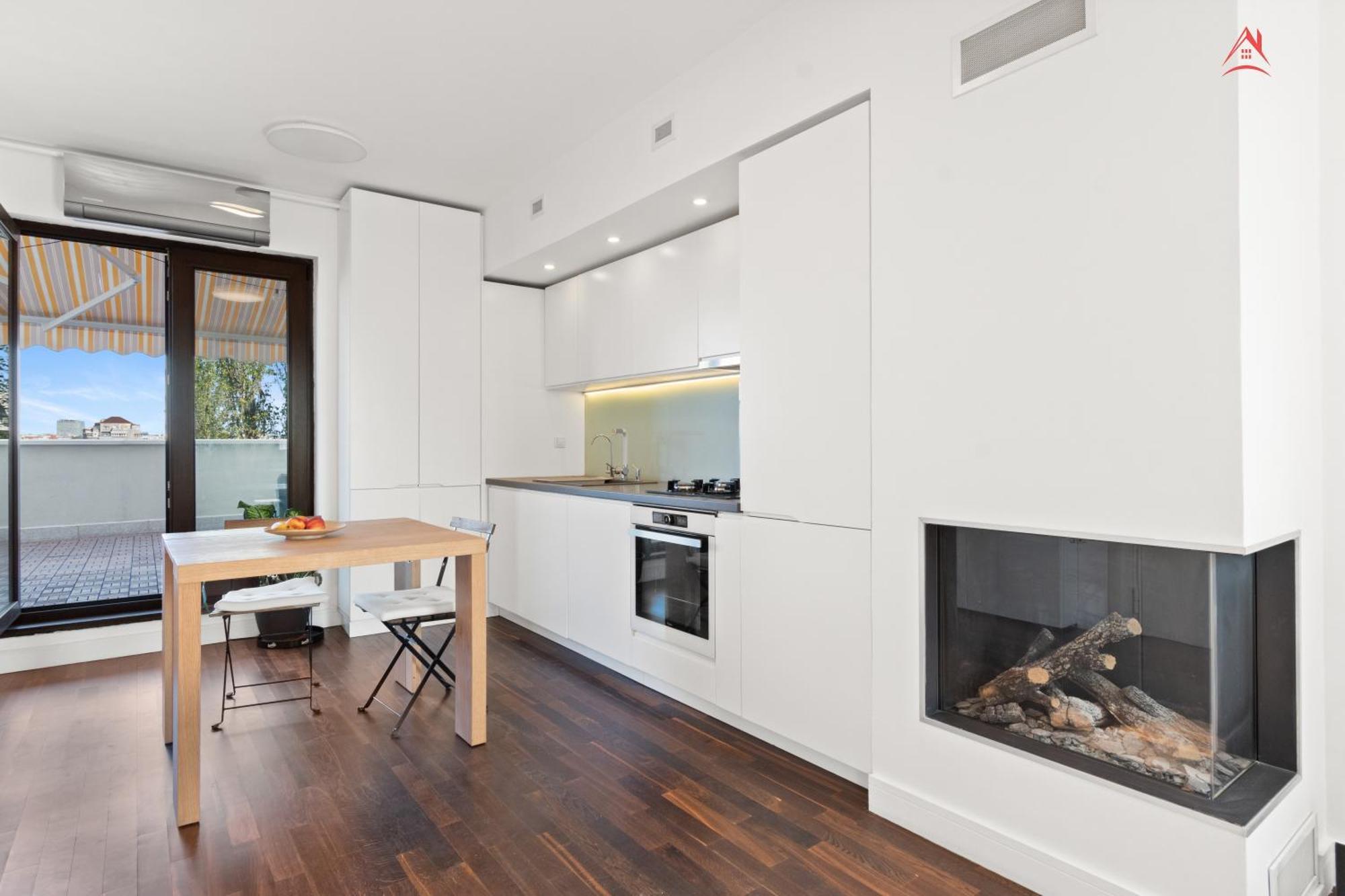 Apartment Italiana 18 With Fireplace And Grand Terrace Bucharest