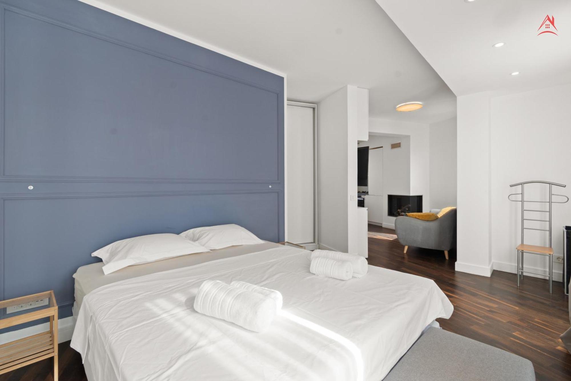 Italiana 18 With Fireplace And Grand Terrace * Bucharest