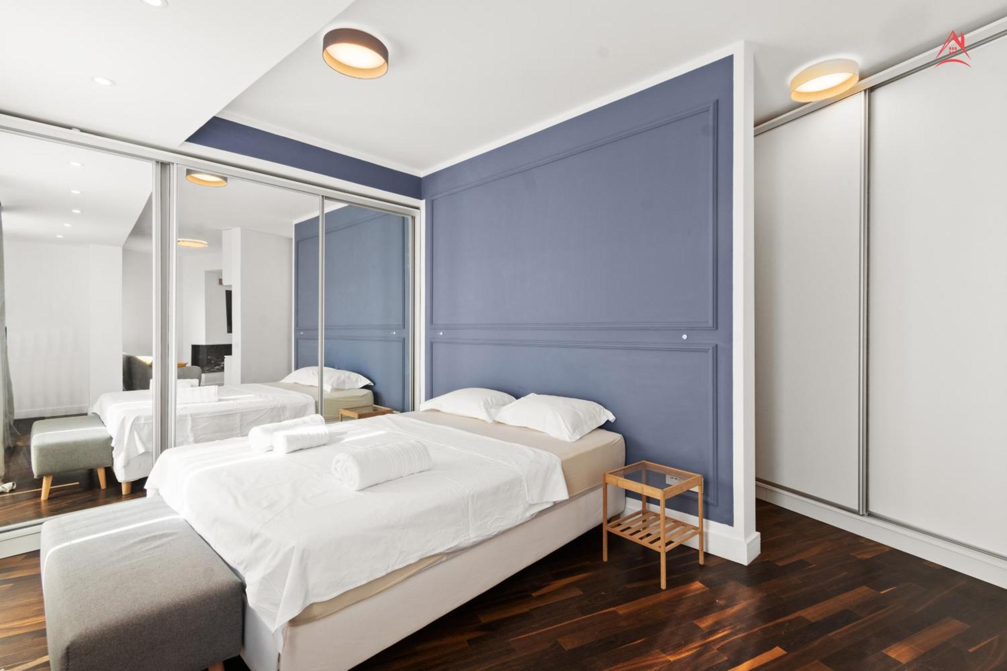 Italiana 18 With Fireplace And Grand Terrace Apartment *
