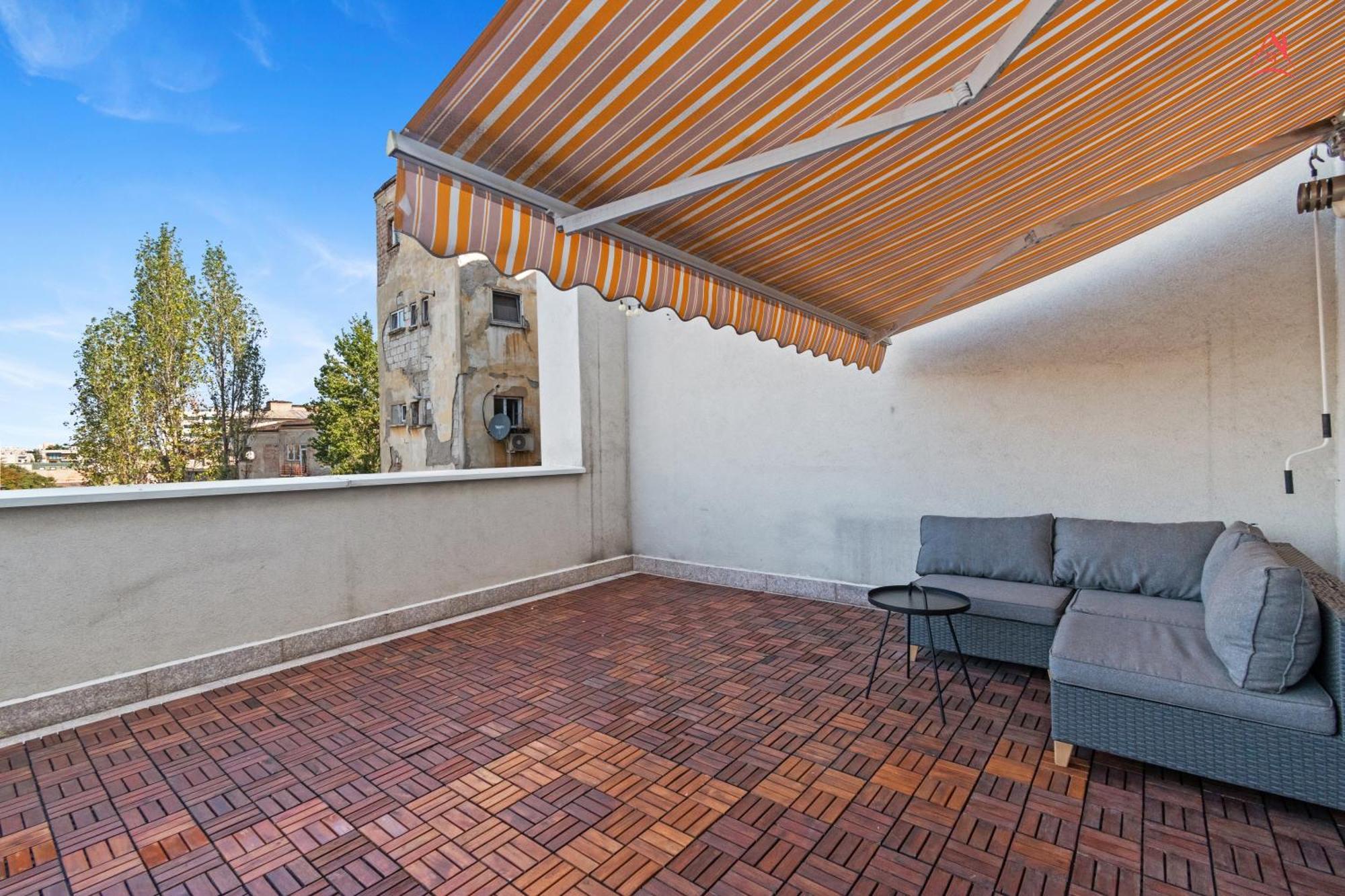 Italiana 18 With Fireplace And Grand Terrace *