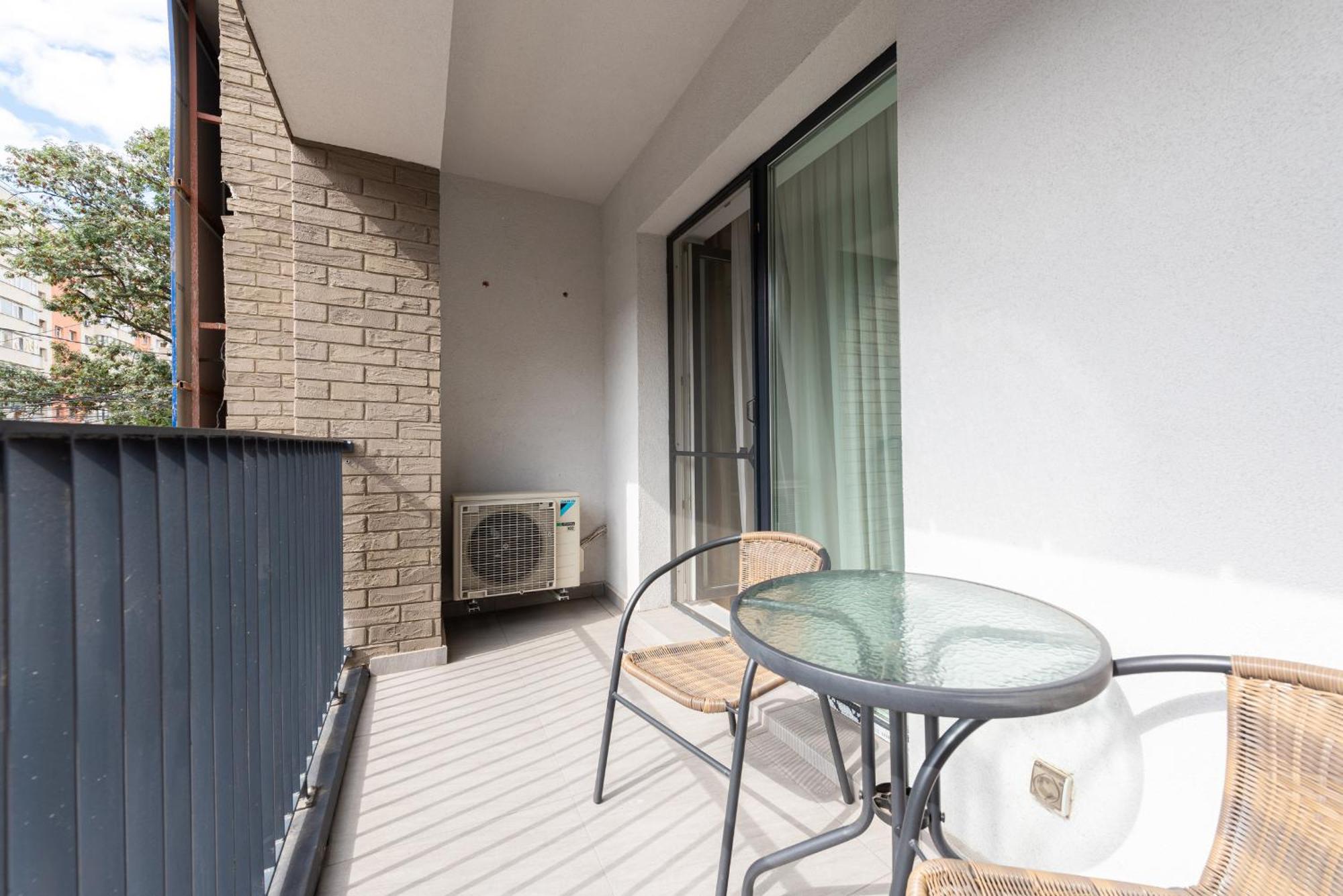 Ines - Modern 2br With Garden Views Apartment Bucharest