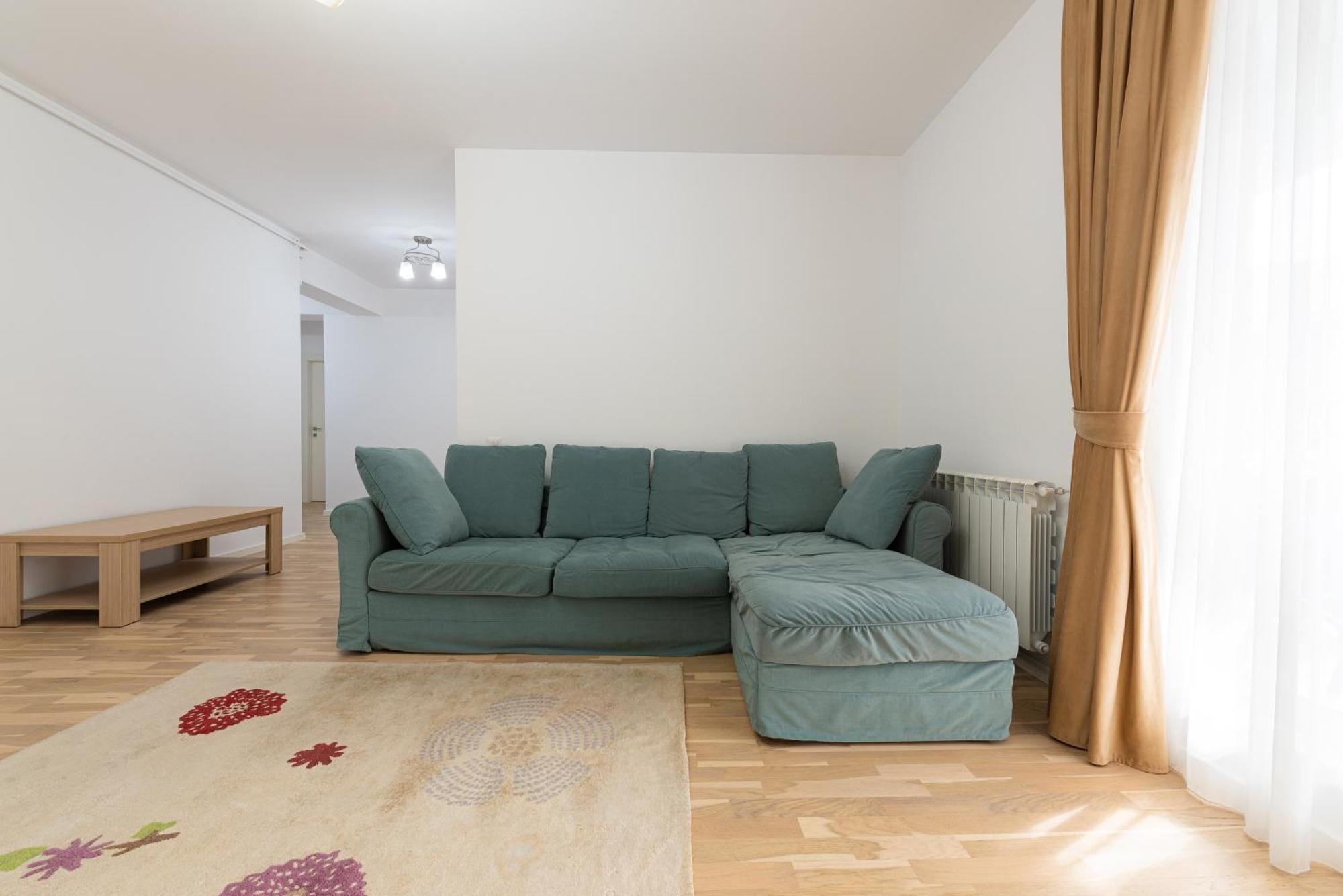 Apartment Ines - Modern 2br With Garden Views