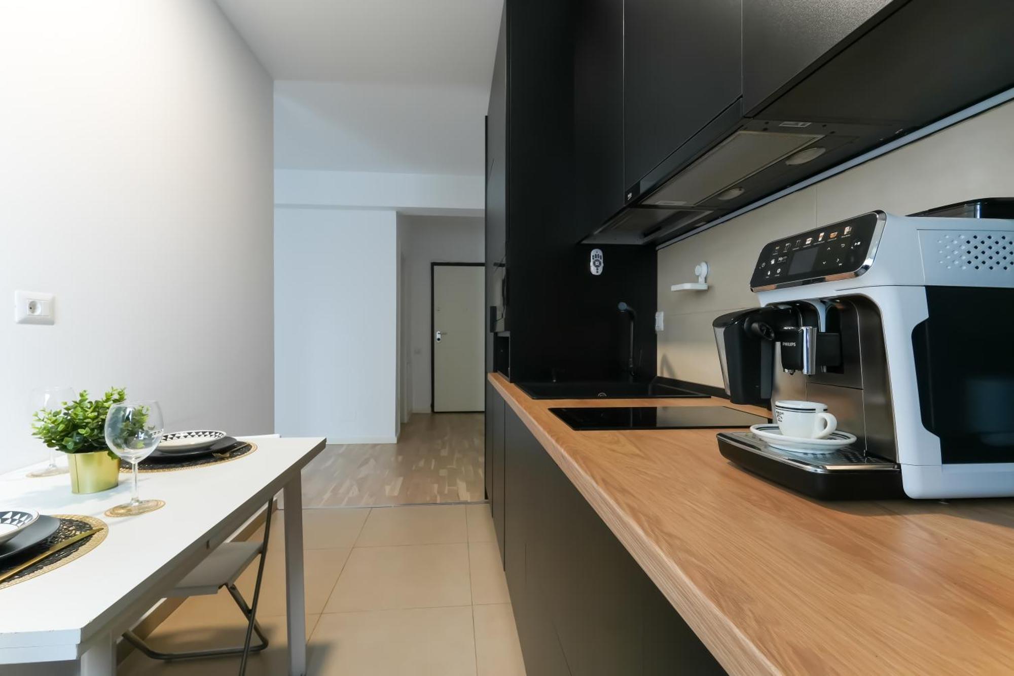 Ana - Cozy & Quiet With Balcony & Garden View Apartment *