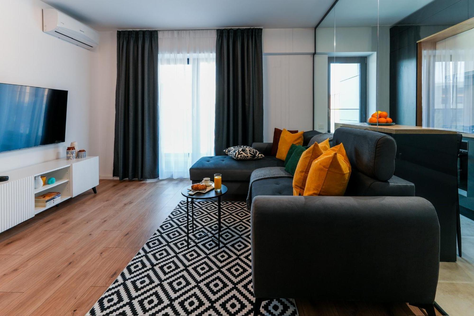 Sandra - Park-view With Balcony & Parking Apartamento *