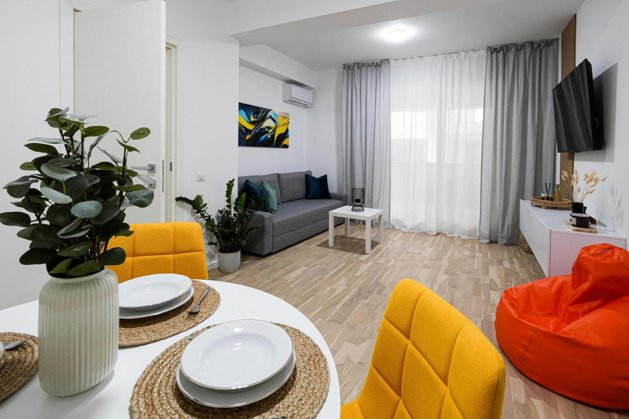 Apartament Gabi - Chic With Parking Close To Veranda Mall *