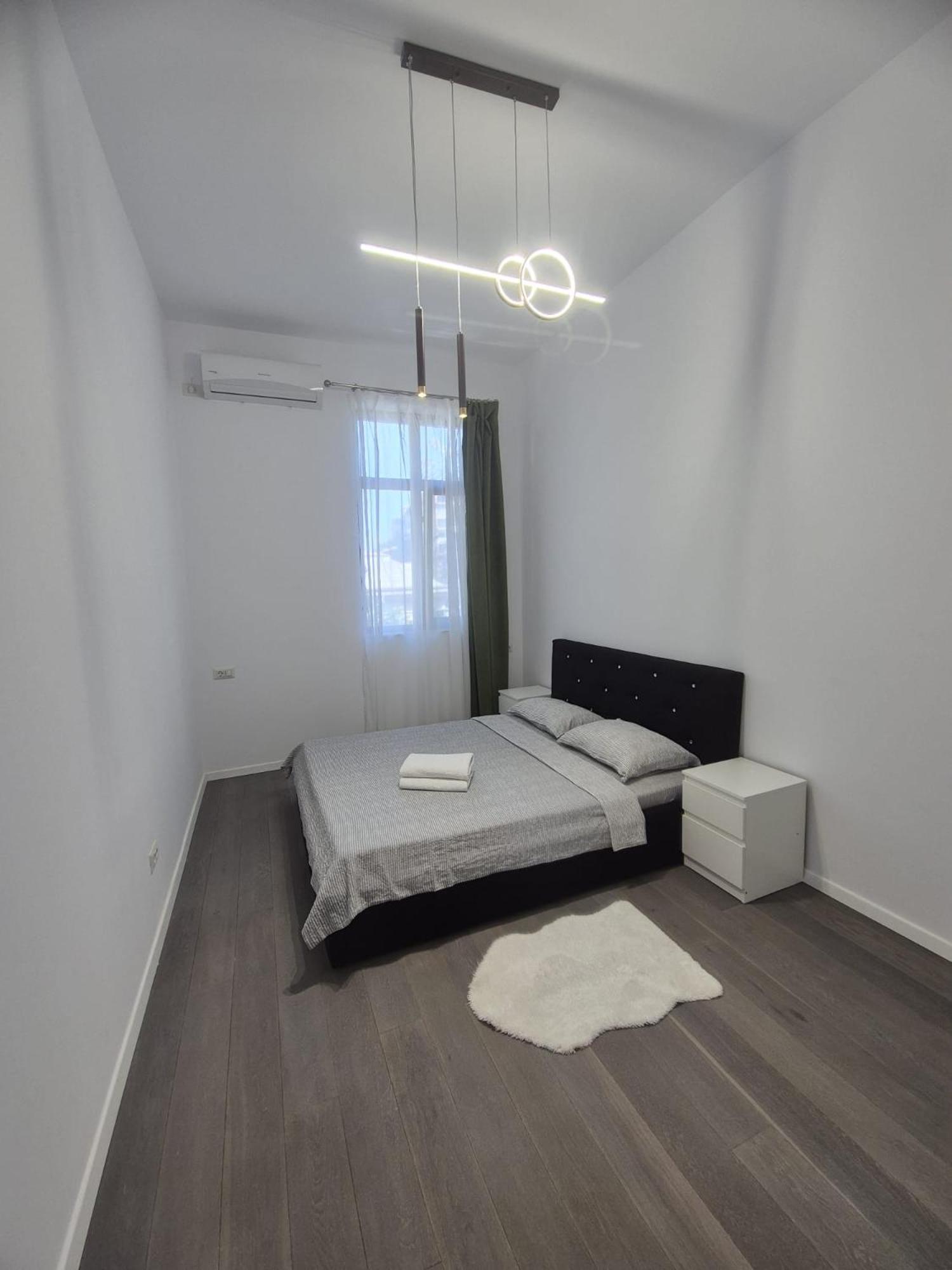 Apartment Great At Piata Romana