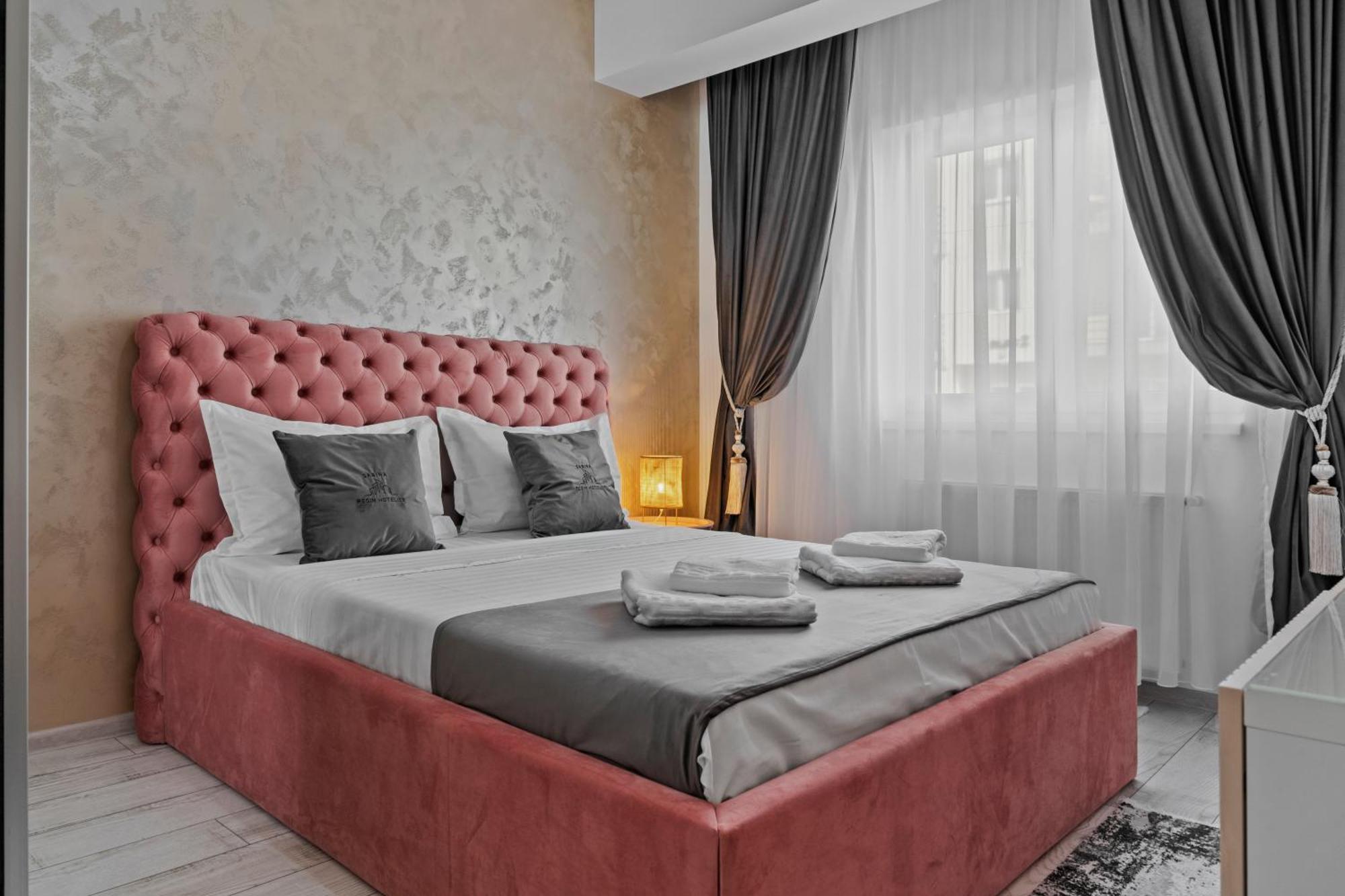 Luxury Rose * Bucharest