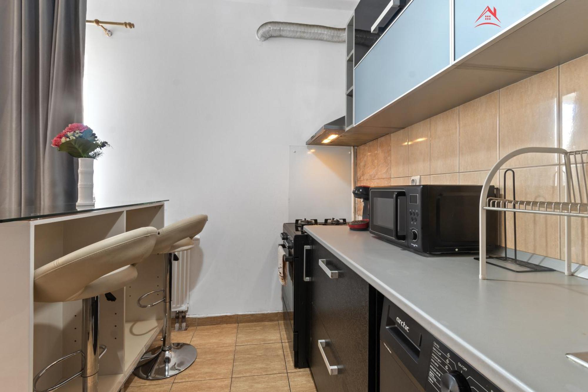 Dreamhouse Titan - Rasarit De Soare * Bucharest