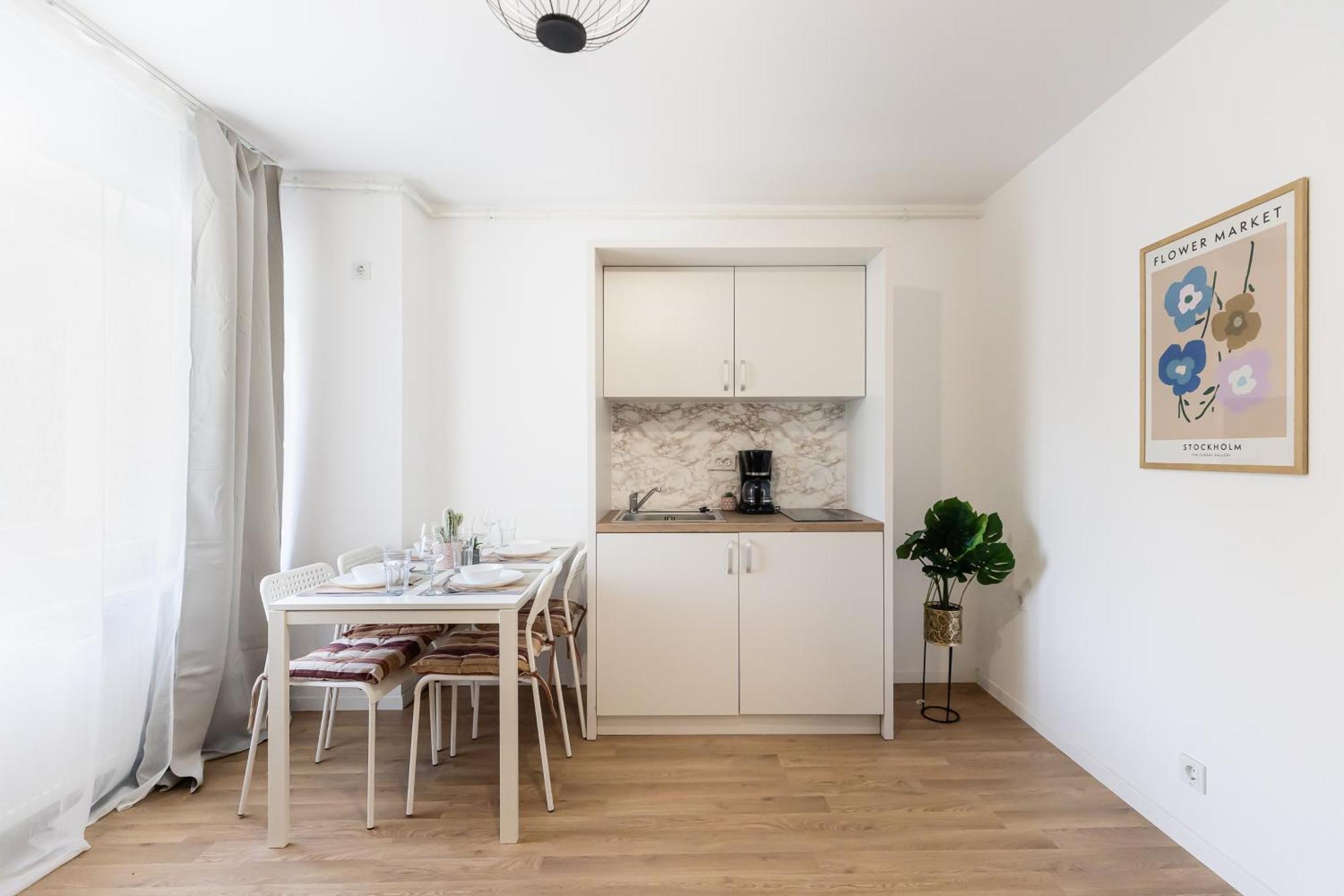 Apartment Simplicity