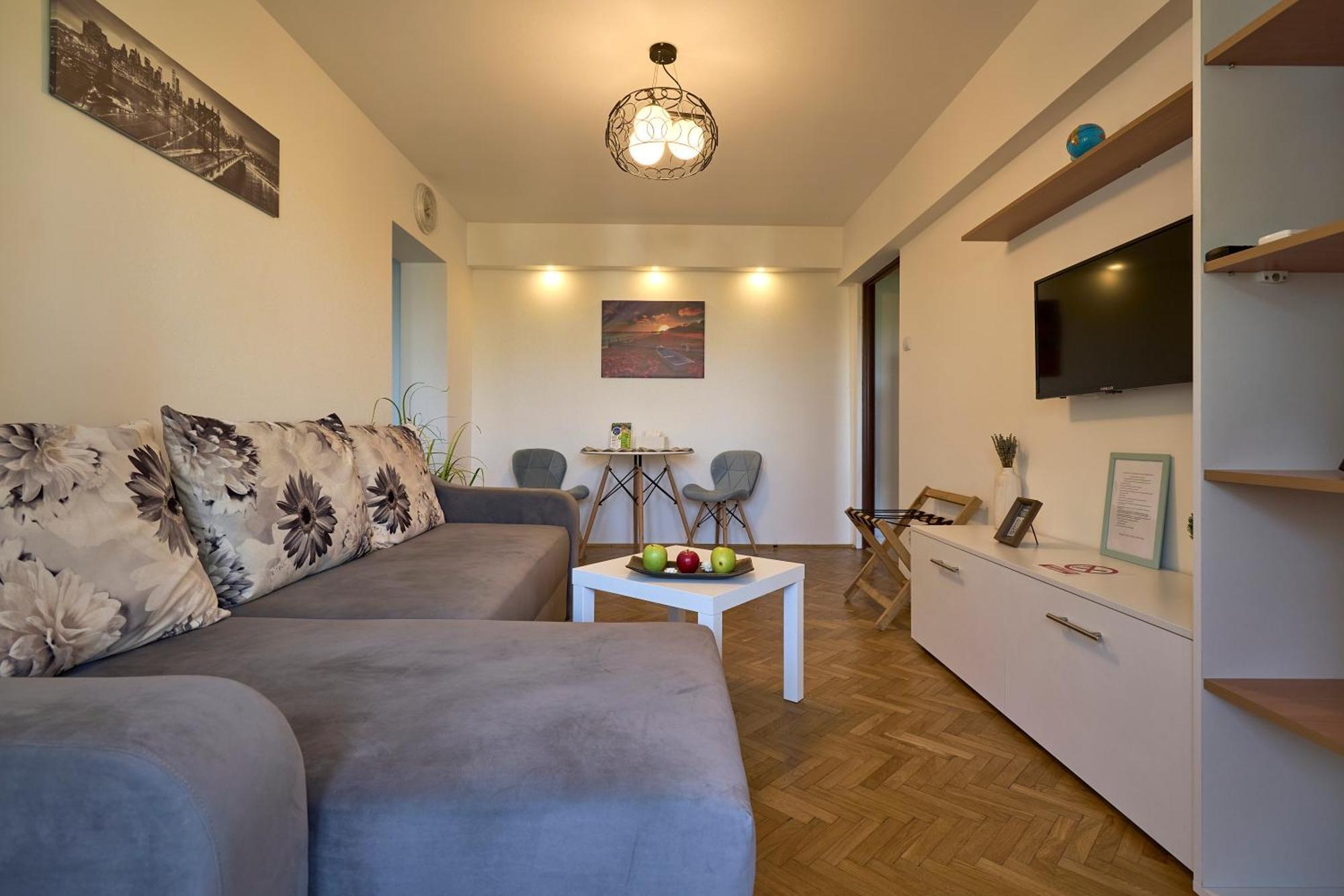 Apartament 11 Baneasa Airport