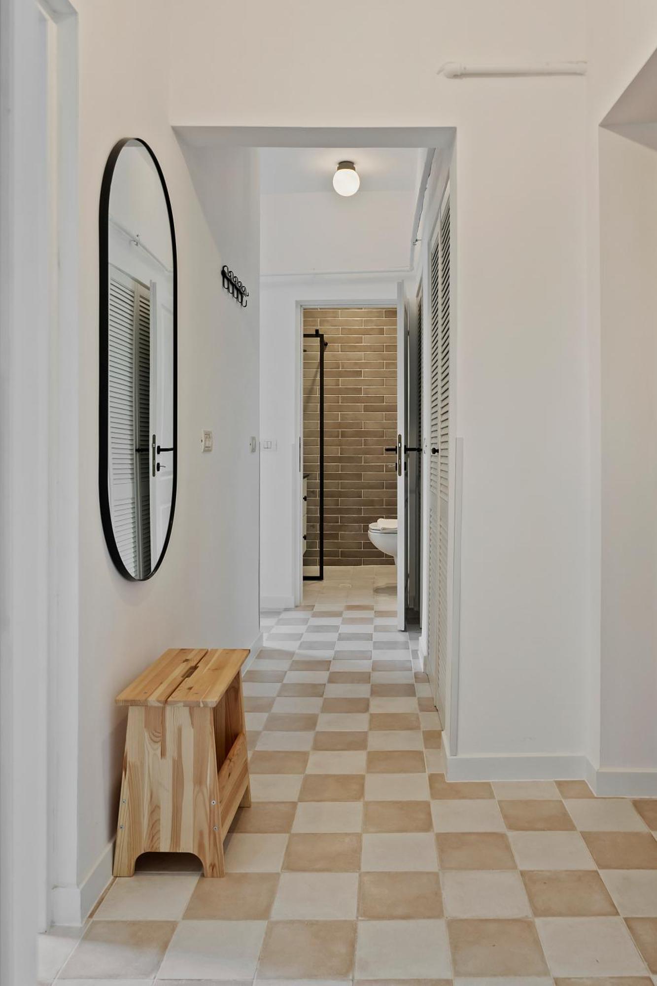 Old Rise Apartment *