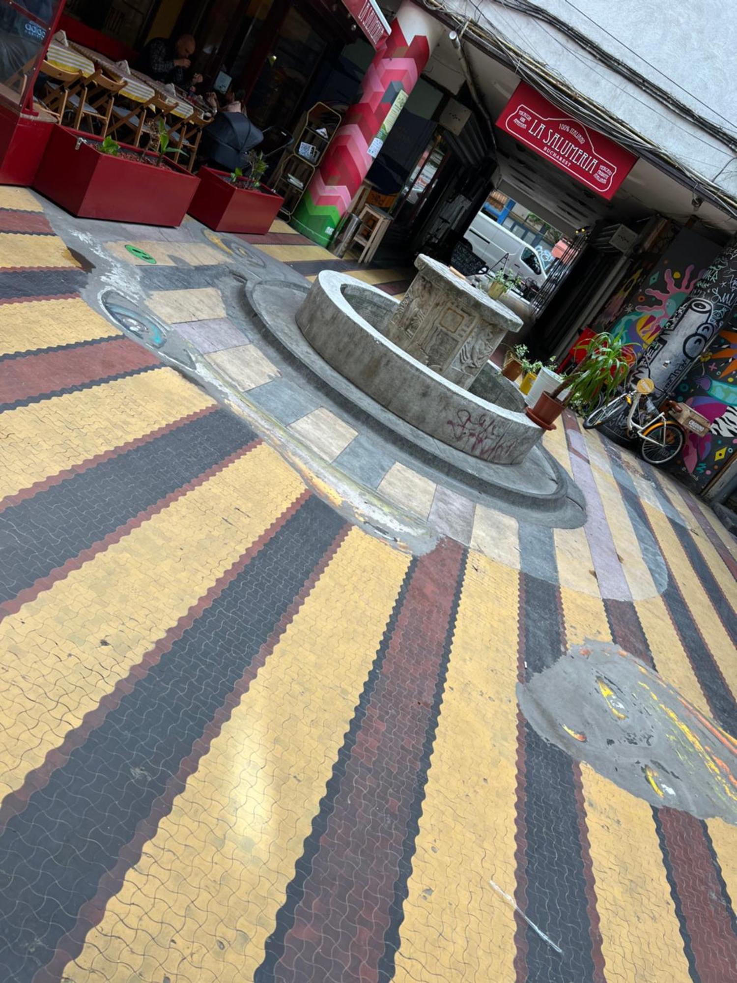 Center Victoriei St *