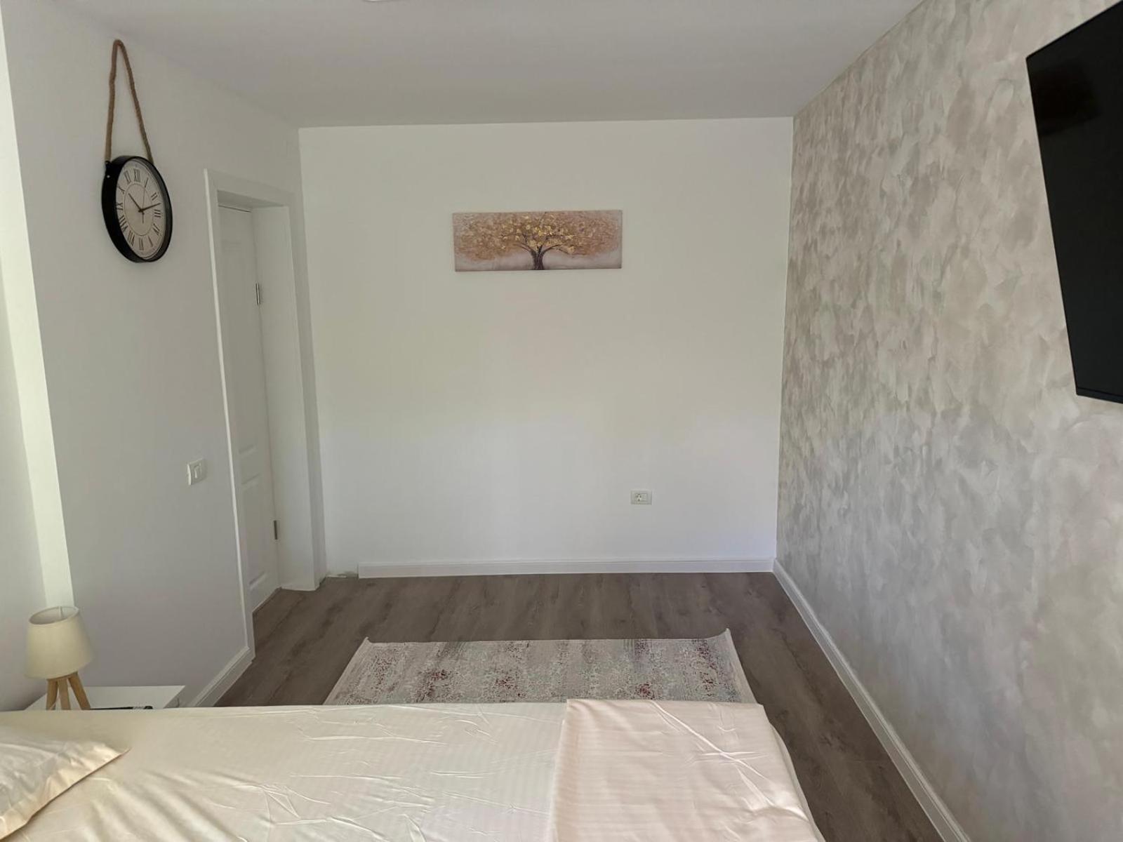 Garsoniera Lujerului Bucureşti