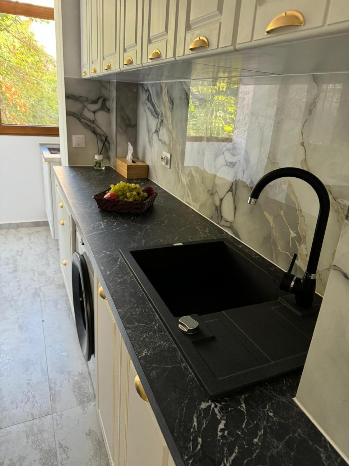 Garsoniera Lujerului Apartament Bucureşti