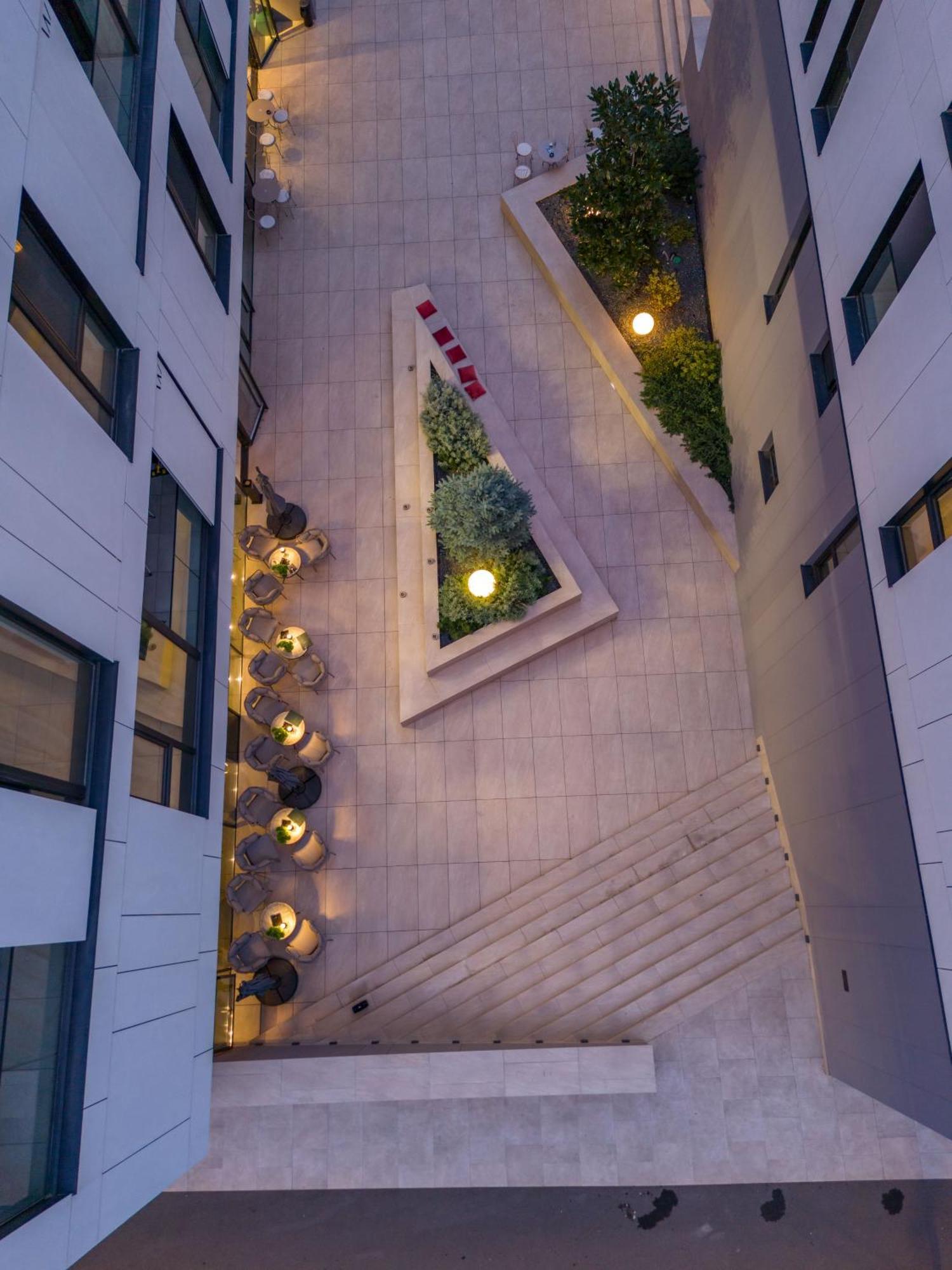 Apartment Win Herastrau - Luxury Jungle Vibes 2br - Private Parking *