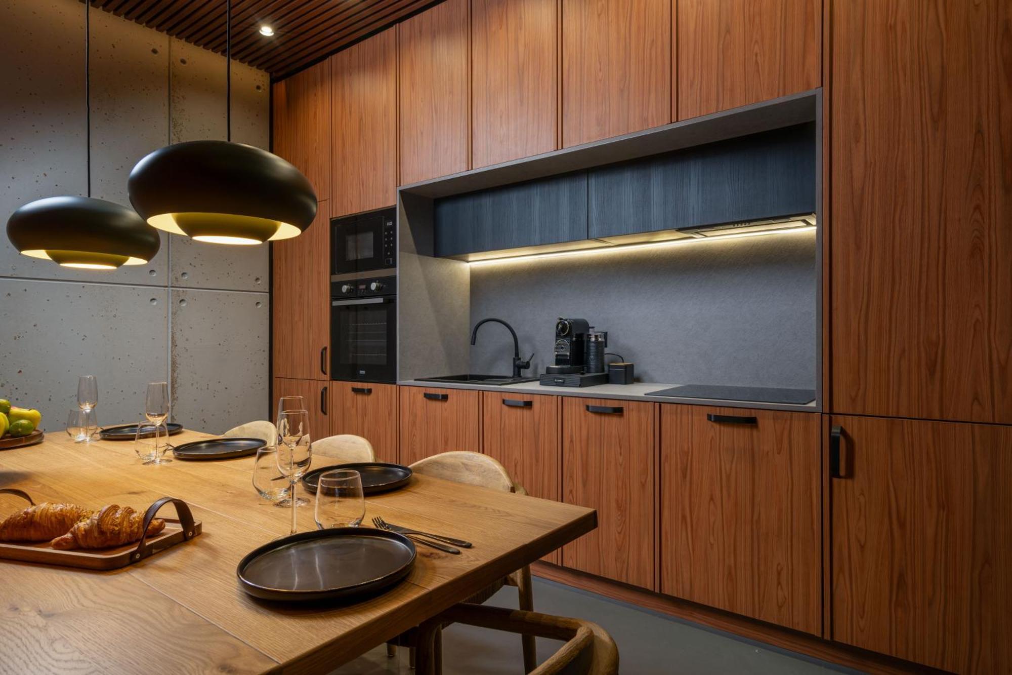 Win Herastrau - Luxury Jungle Vibes 2br - Private Parking Apartment *