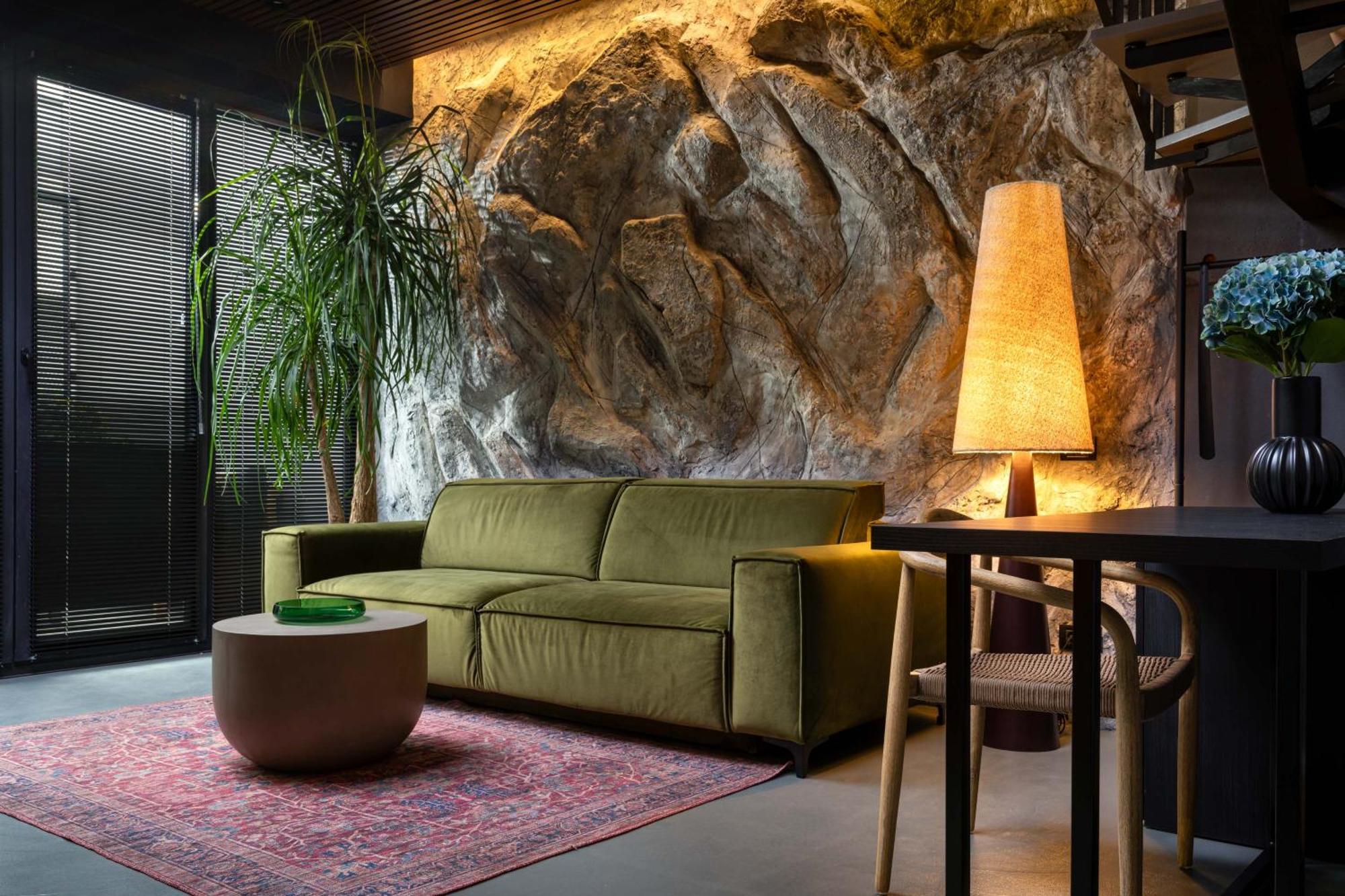 Win Herastrau - Luxury Jungle Vibes 2br - Private Parking Bucharest