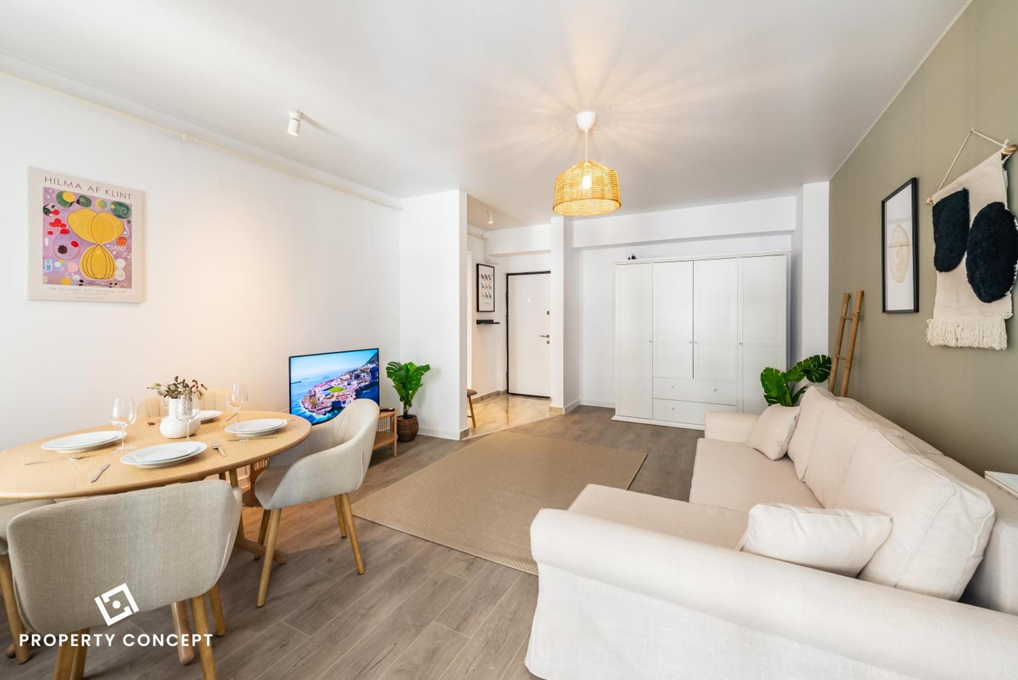 Spacious 513 Apartment