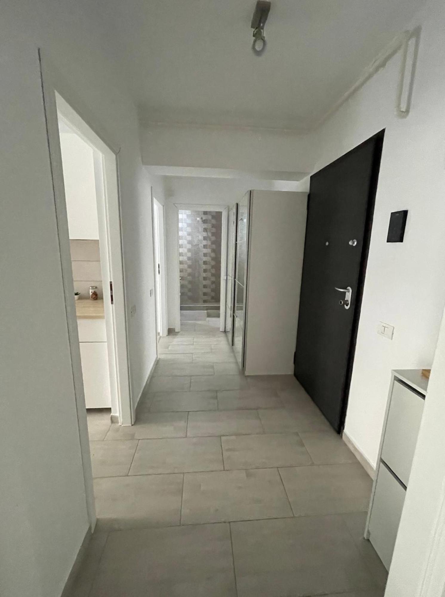 Apartment Perfectly Escape *