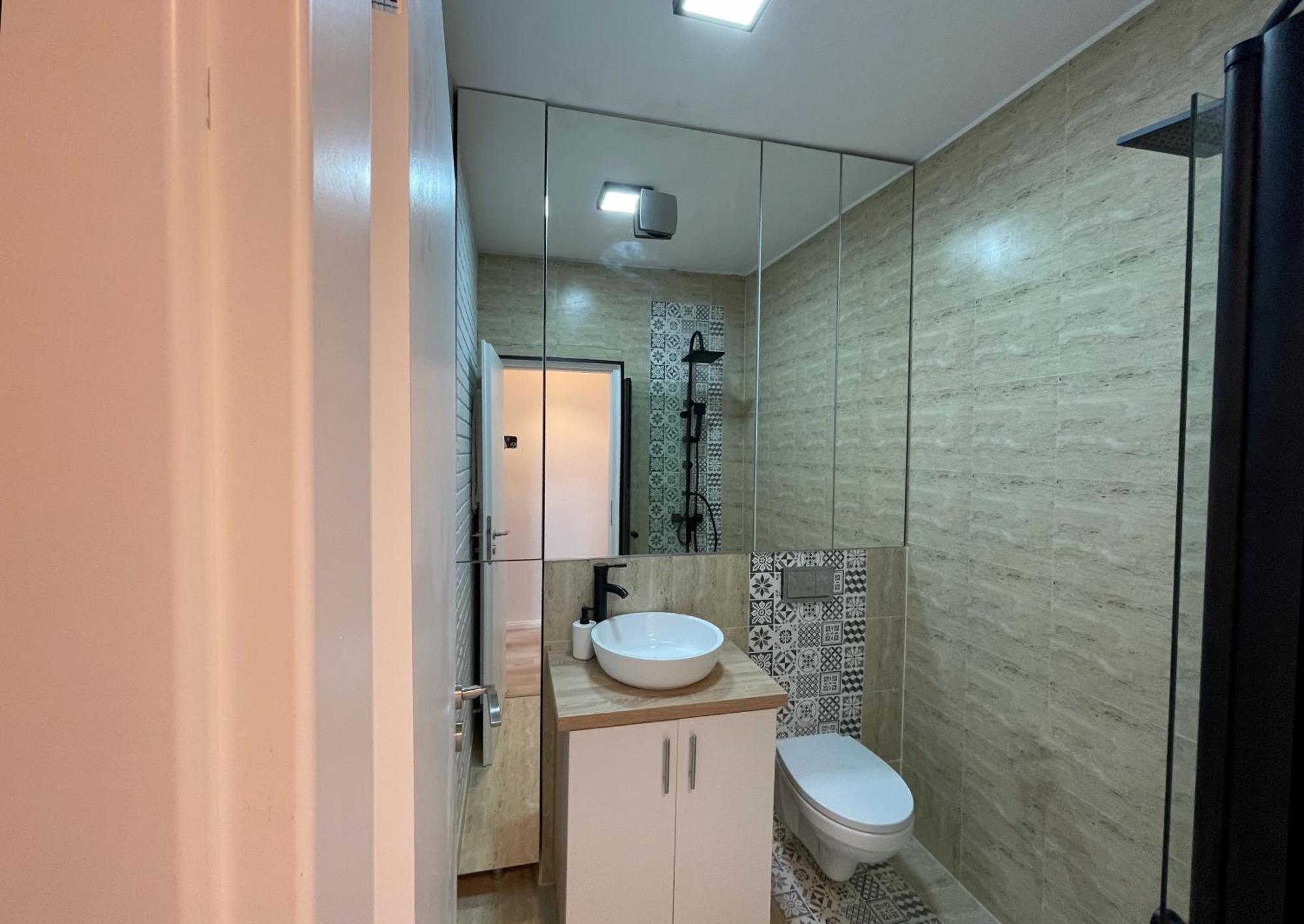 Divine Daybreak Apartment