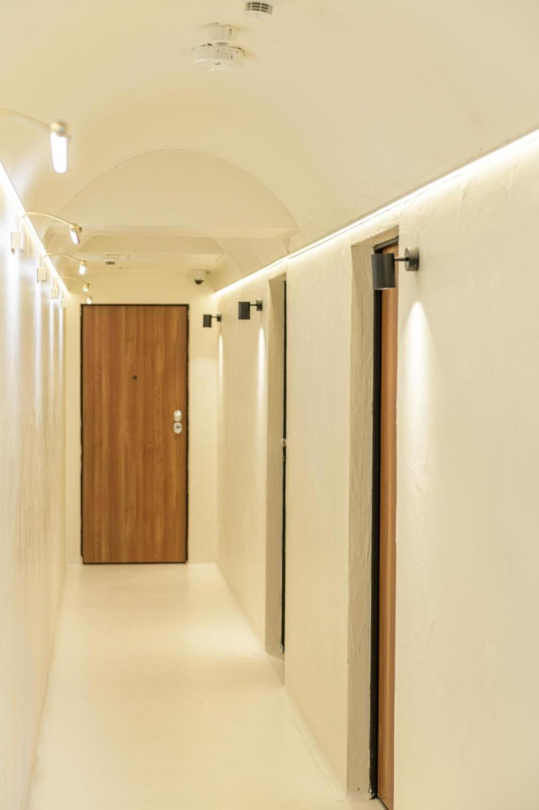 Nishani 5 Stars Boutique * Bucharest