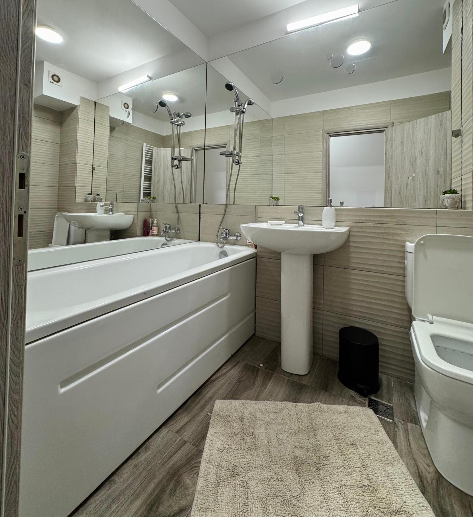 Solar D3, Private Parking, One Bedroom Bucharest