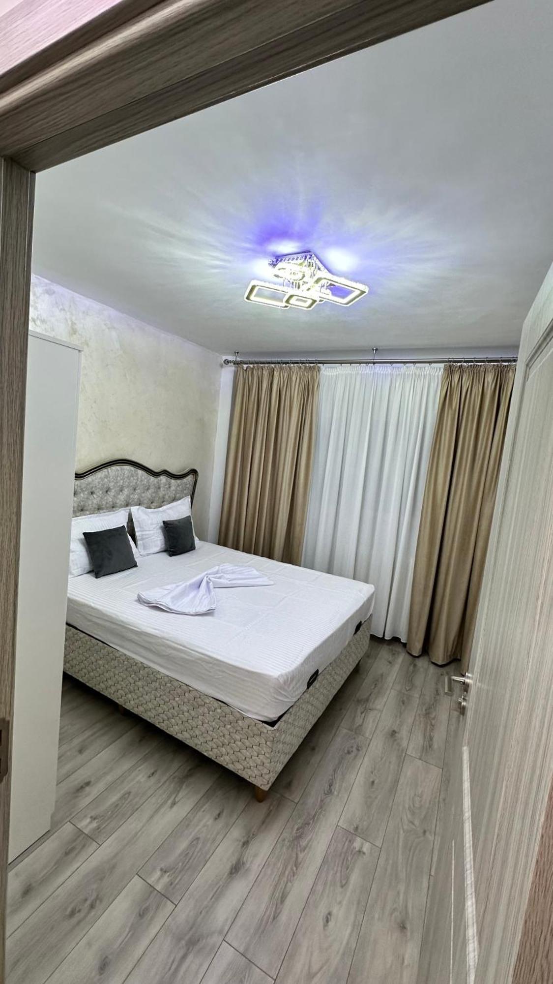 Apartment Cu 2 Bucharest