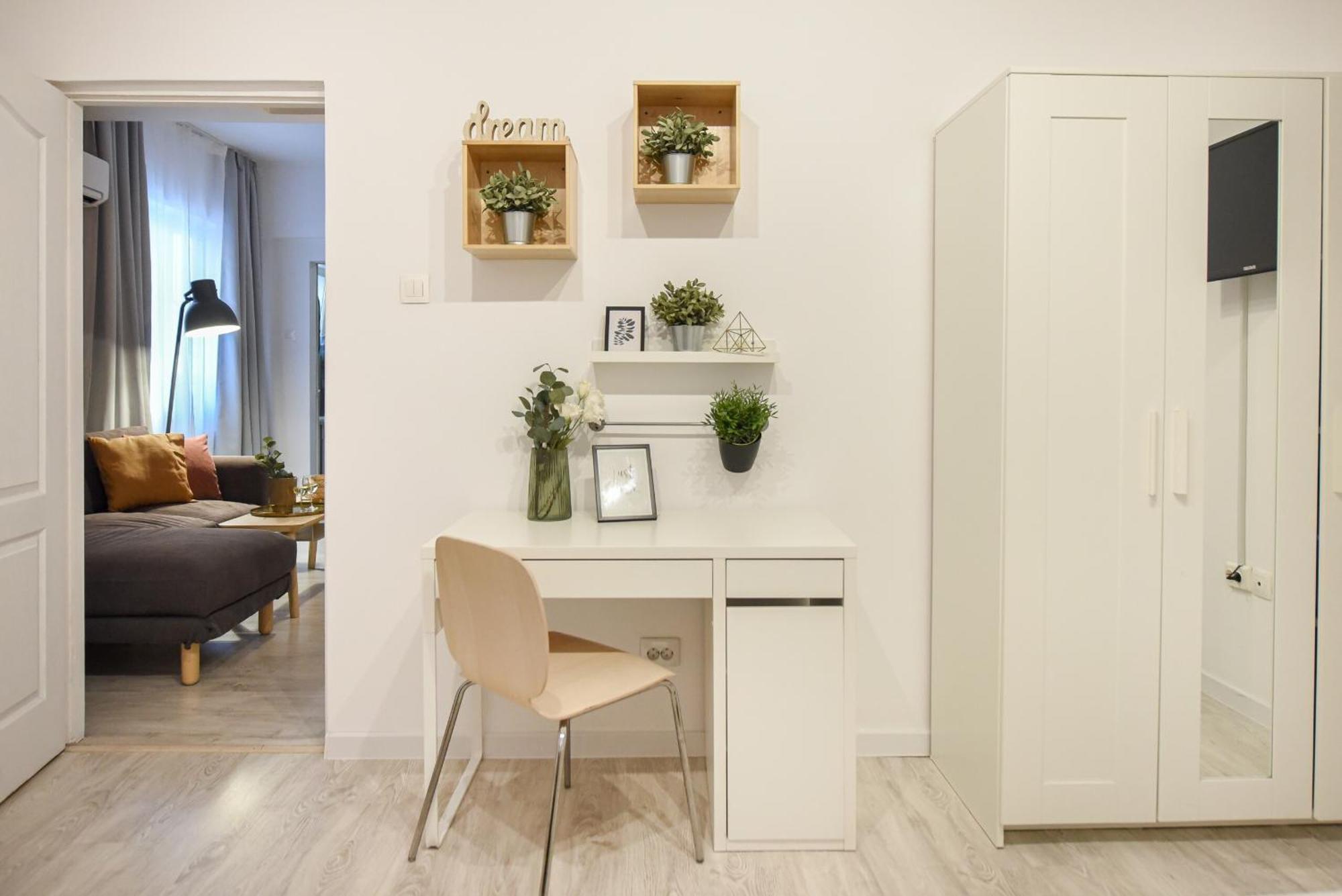 Apartment Cozy 2-bedroom Retreat In The Heart Of History *