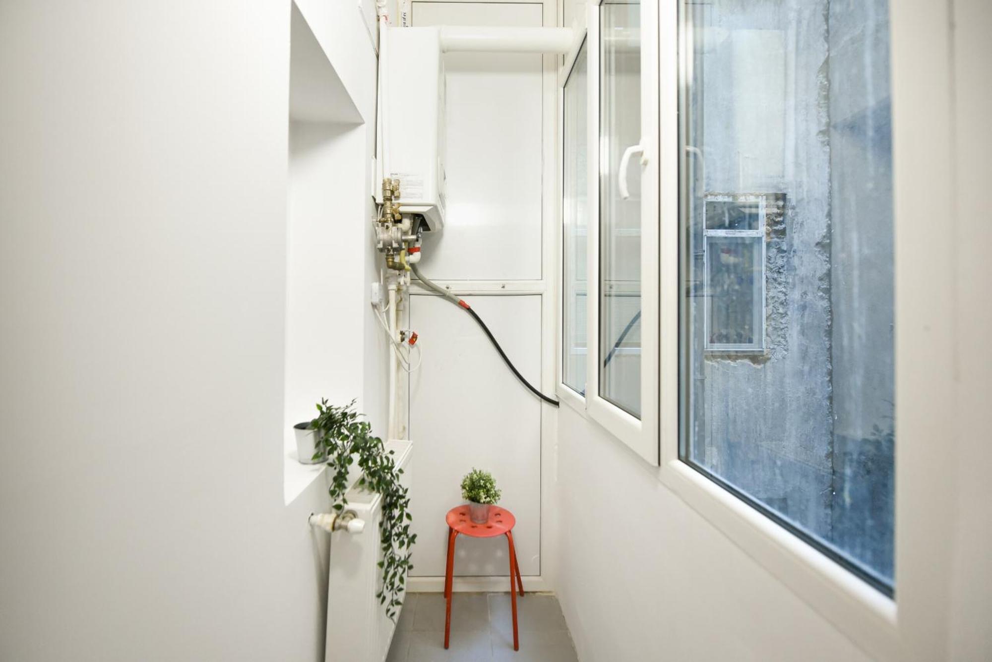 Cozy 2-bedroom Retreat In The Heart Of History Bucharest
