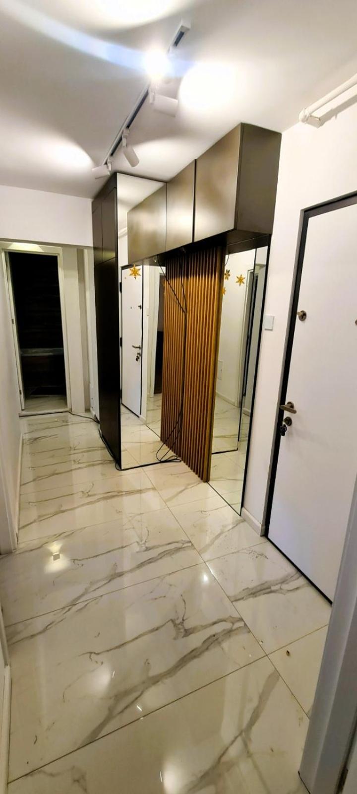 Lannister, A Unique Place Apartment
