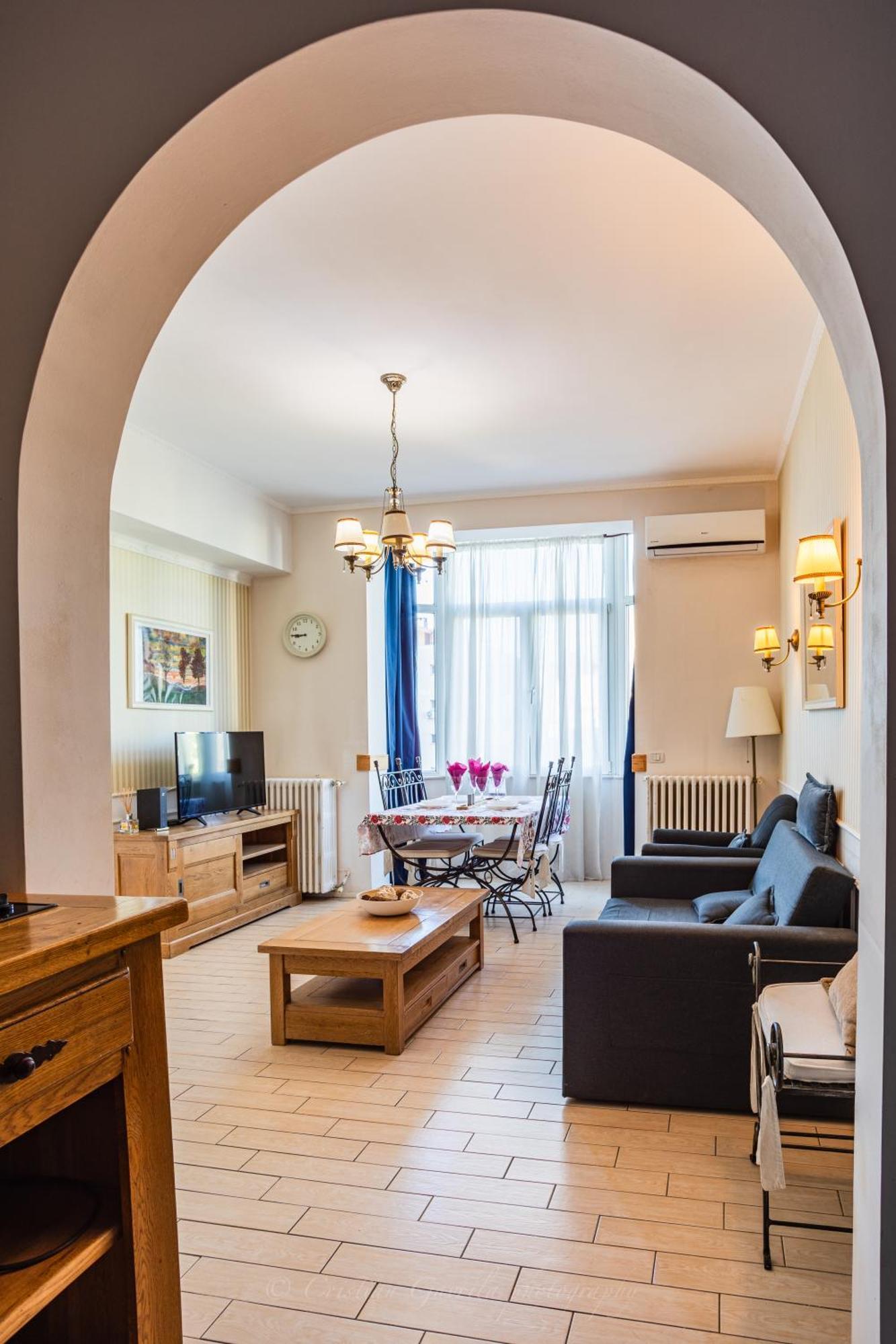 University Apartment * Bucureşti