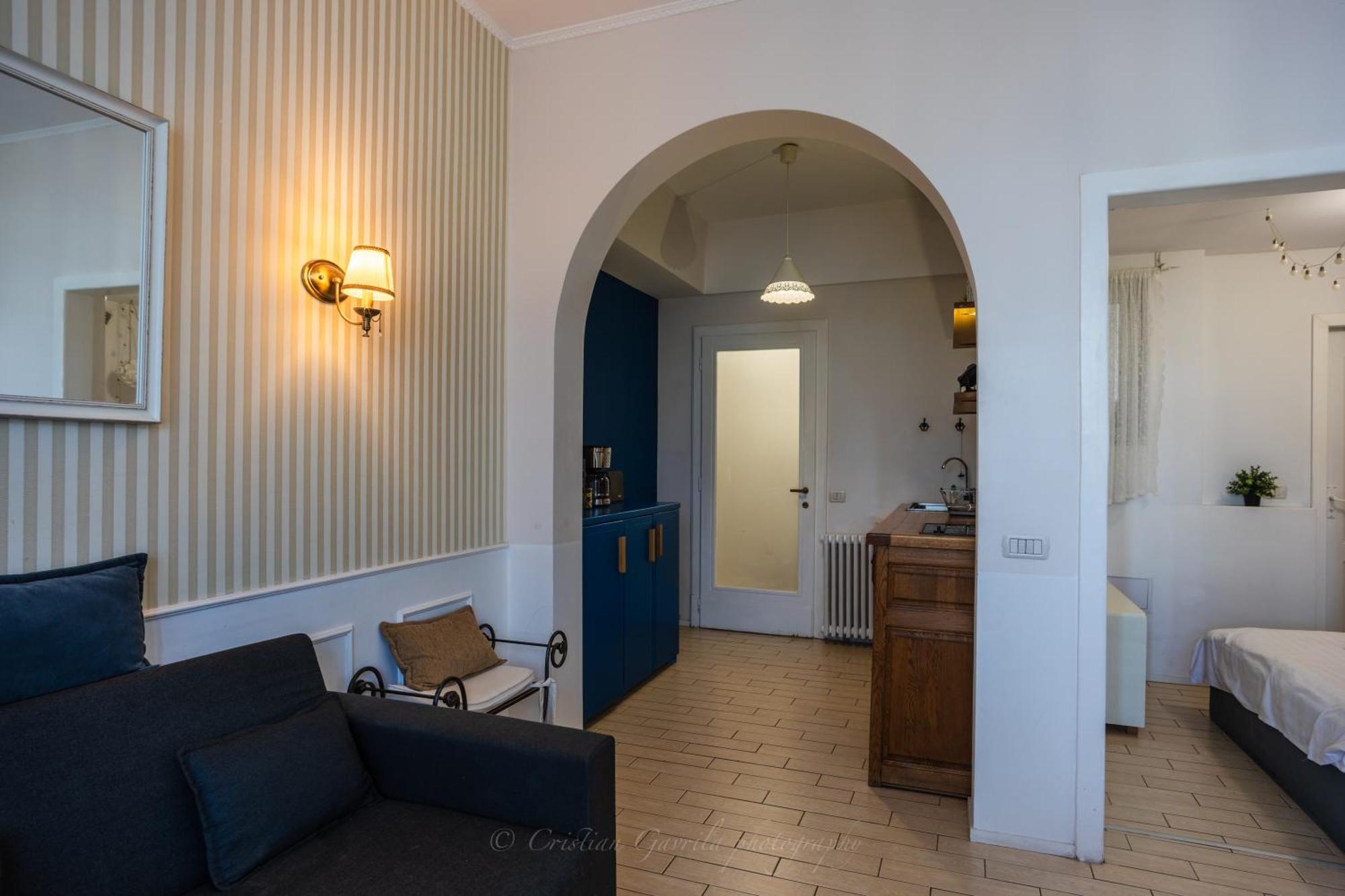 University Apartment Apartament *